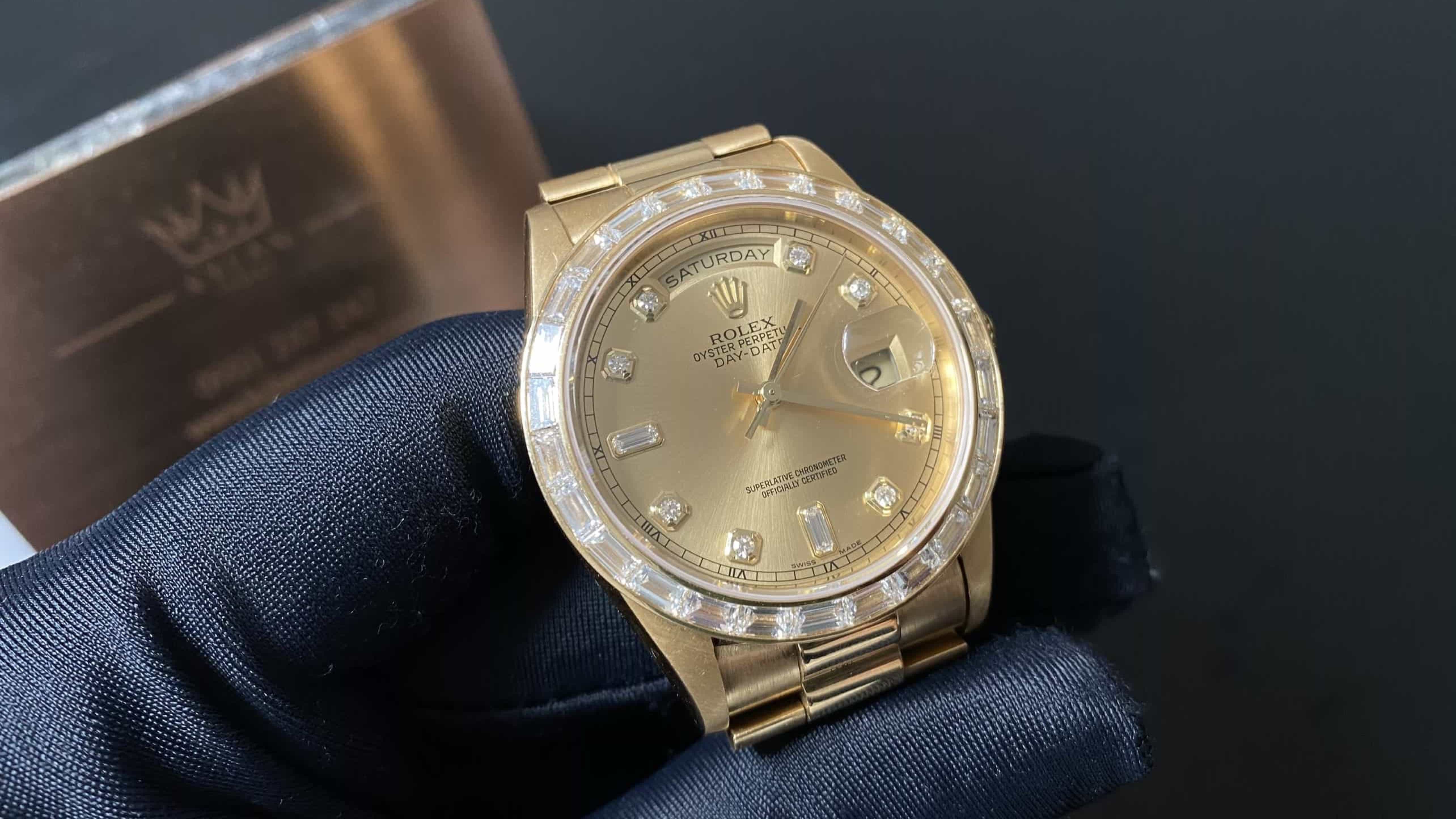 Rolex Day-Date Yellow Gold Bezal Diamond Baguestte | Kỳ Lân Luxury Rolex Day-Date Yellow Gold Bezal Diamond Baguestte | Kỳ Lân Luxury