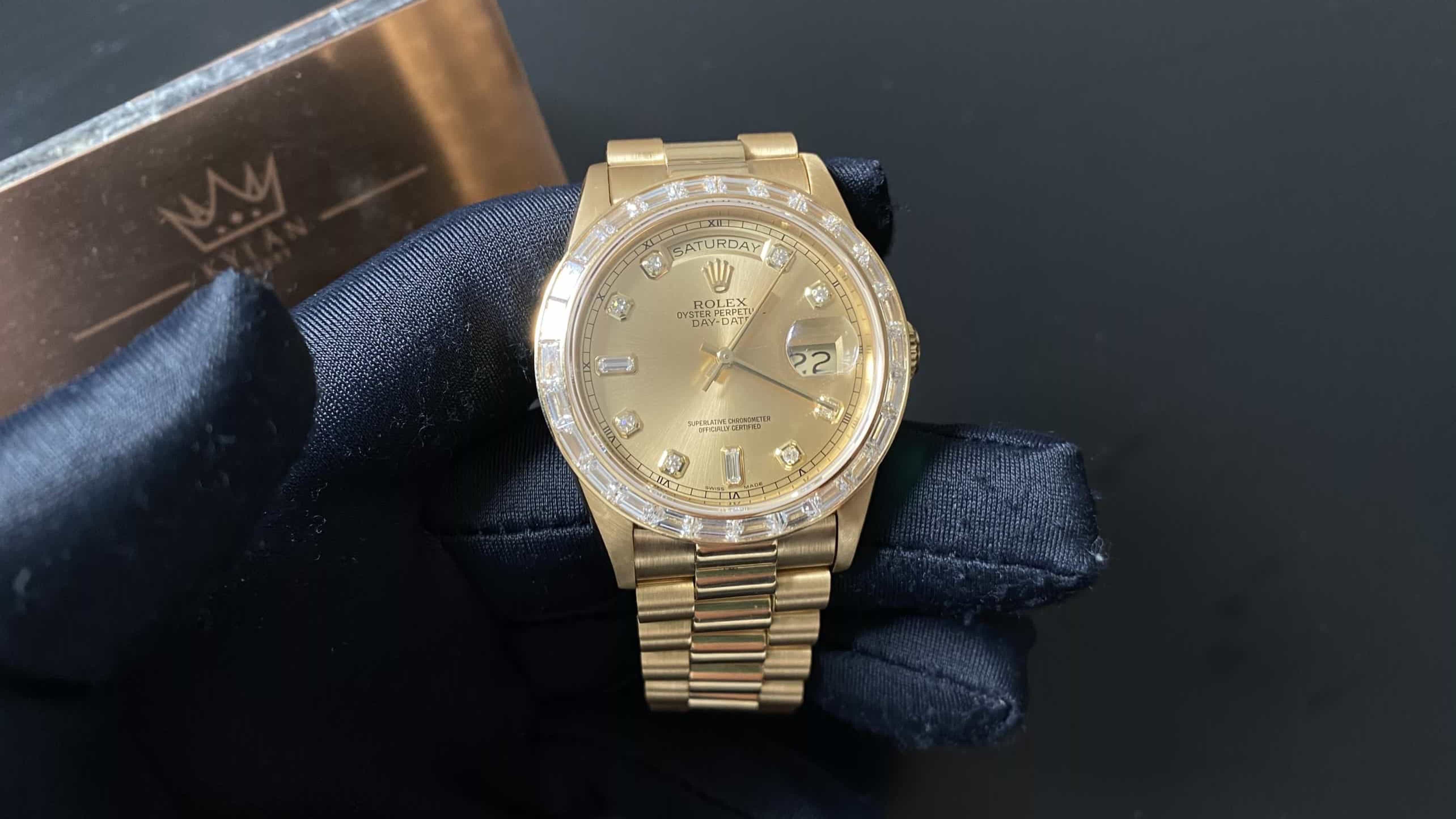 Rolex Day-Date Yellow Gold Bezal Diamond Baguestte | Kỳ Lân Luxury Rolex Day-Date Yellow Gold Bezal Diamond Baguestte | Kỳ Lân Luxury