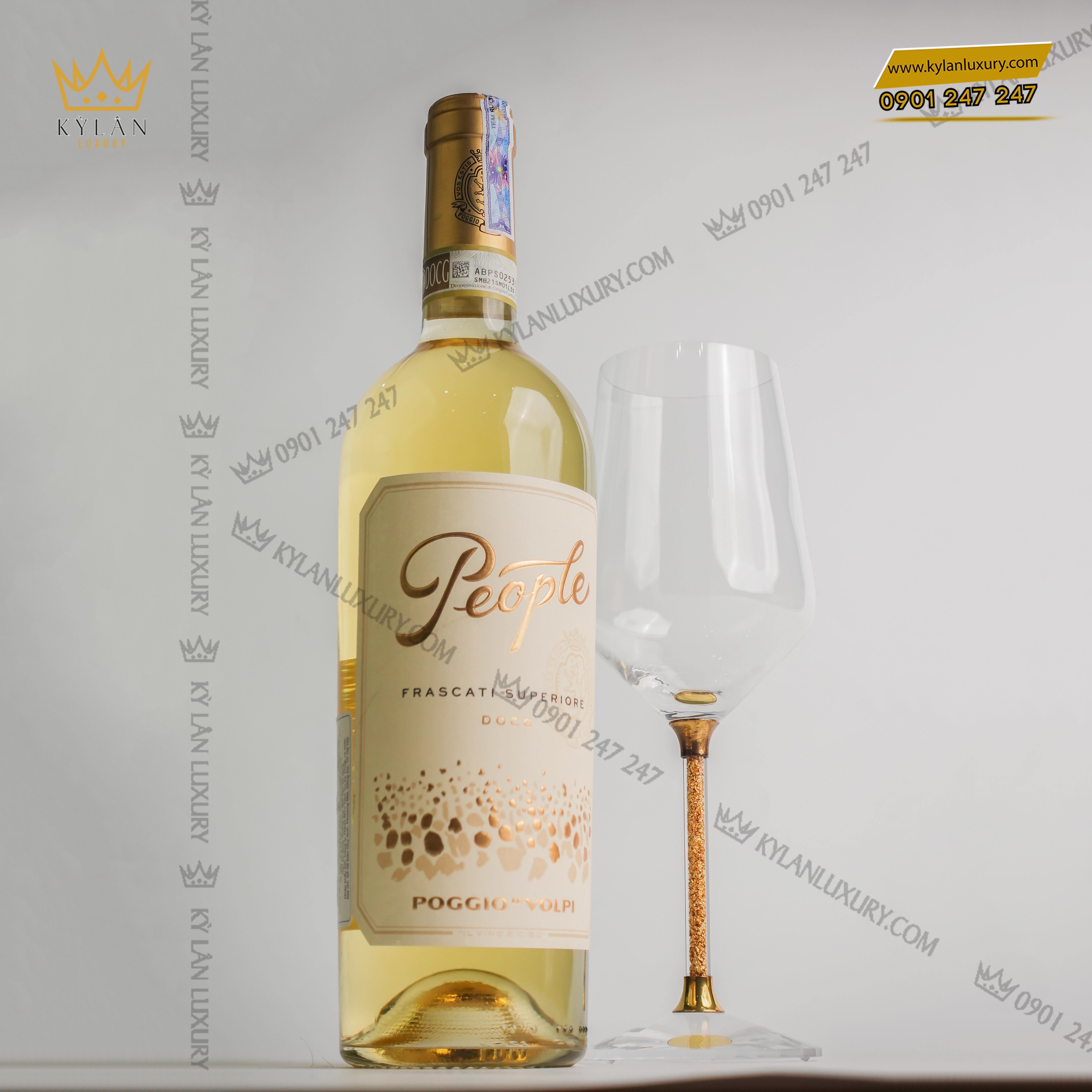 Kỳ Lân Luxury ruou vang y frascati superiore people poggio le volpi 3 Rượu vang Ý Frascati Superiore People Poggio le Volpi