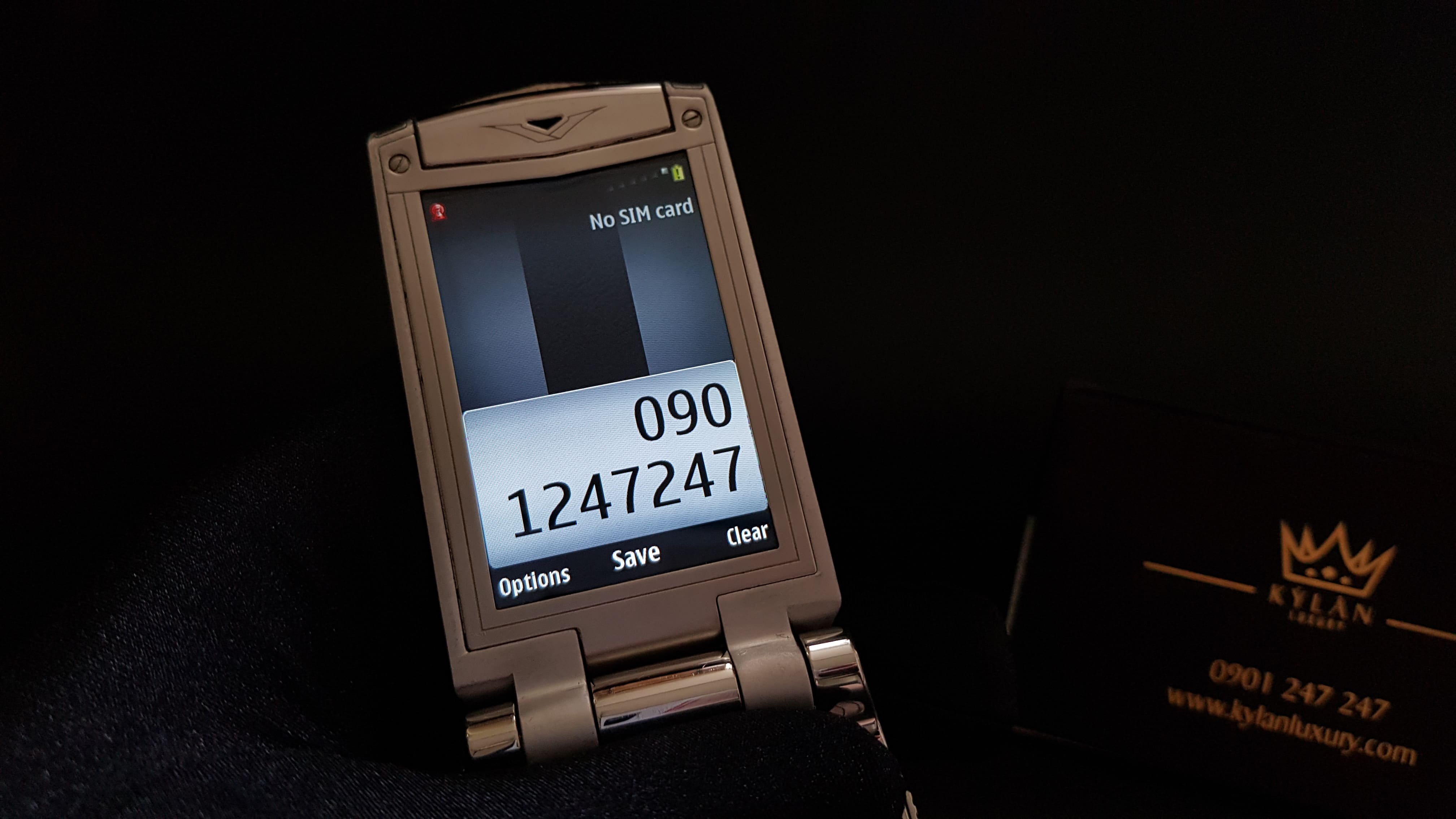 Kỳ Lân Luxury vertu ayxta bat nap da ca sau bach tang 27 Vertu Ayxta bật nắp da cá sấu bạch tạng
