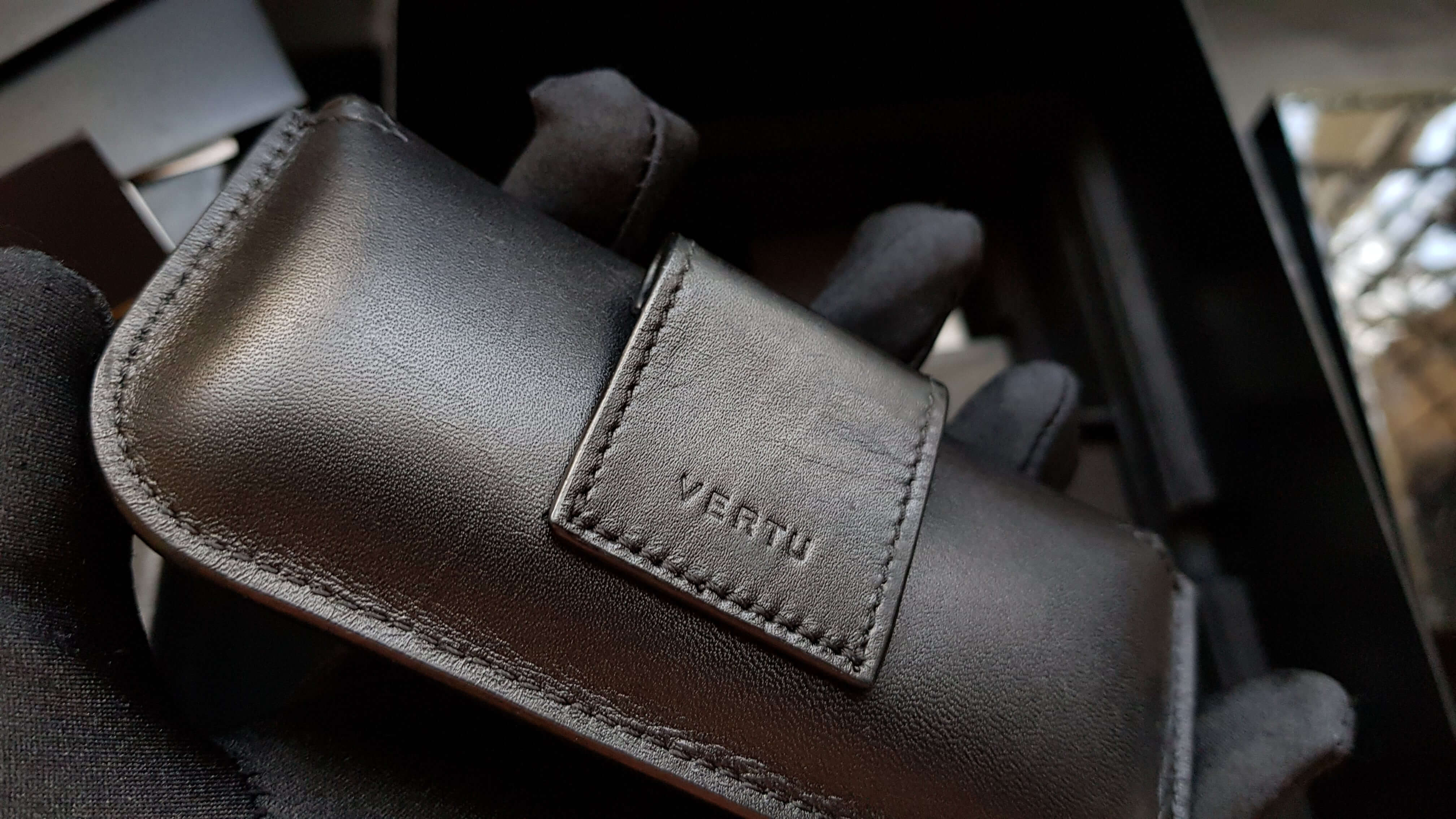 Kỳ Lân Luxury vertu constellation vang khoi fullbox 31 Vertu Contellation Vàng Khối Fullbox