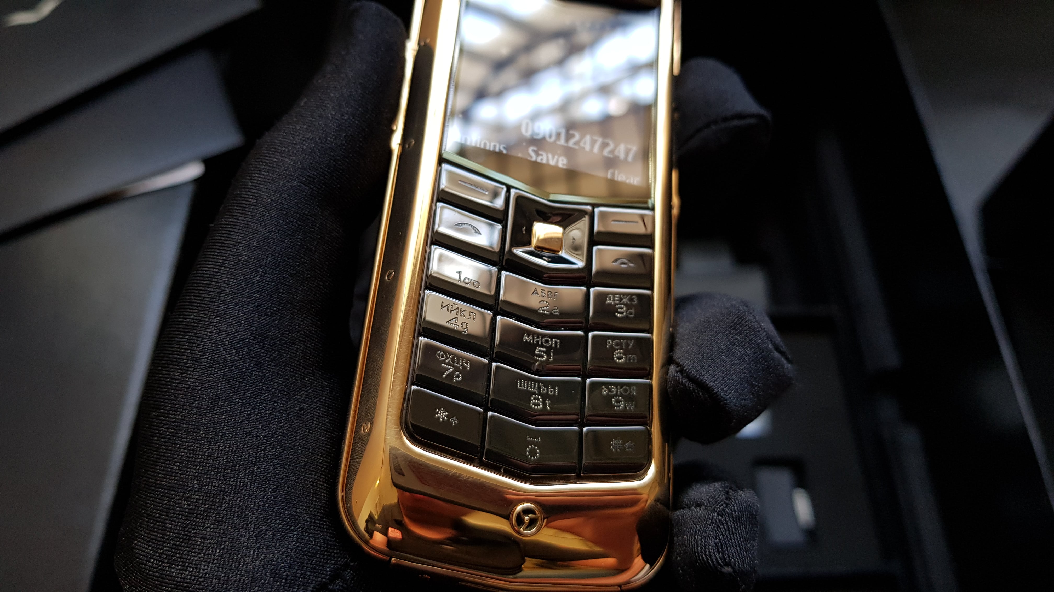 Kỳ Lân Luxury vertu constellation vang khoi fullbox 62 Vertu Contellation Vàng Khối Fullbox