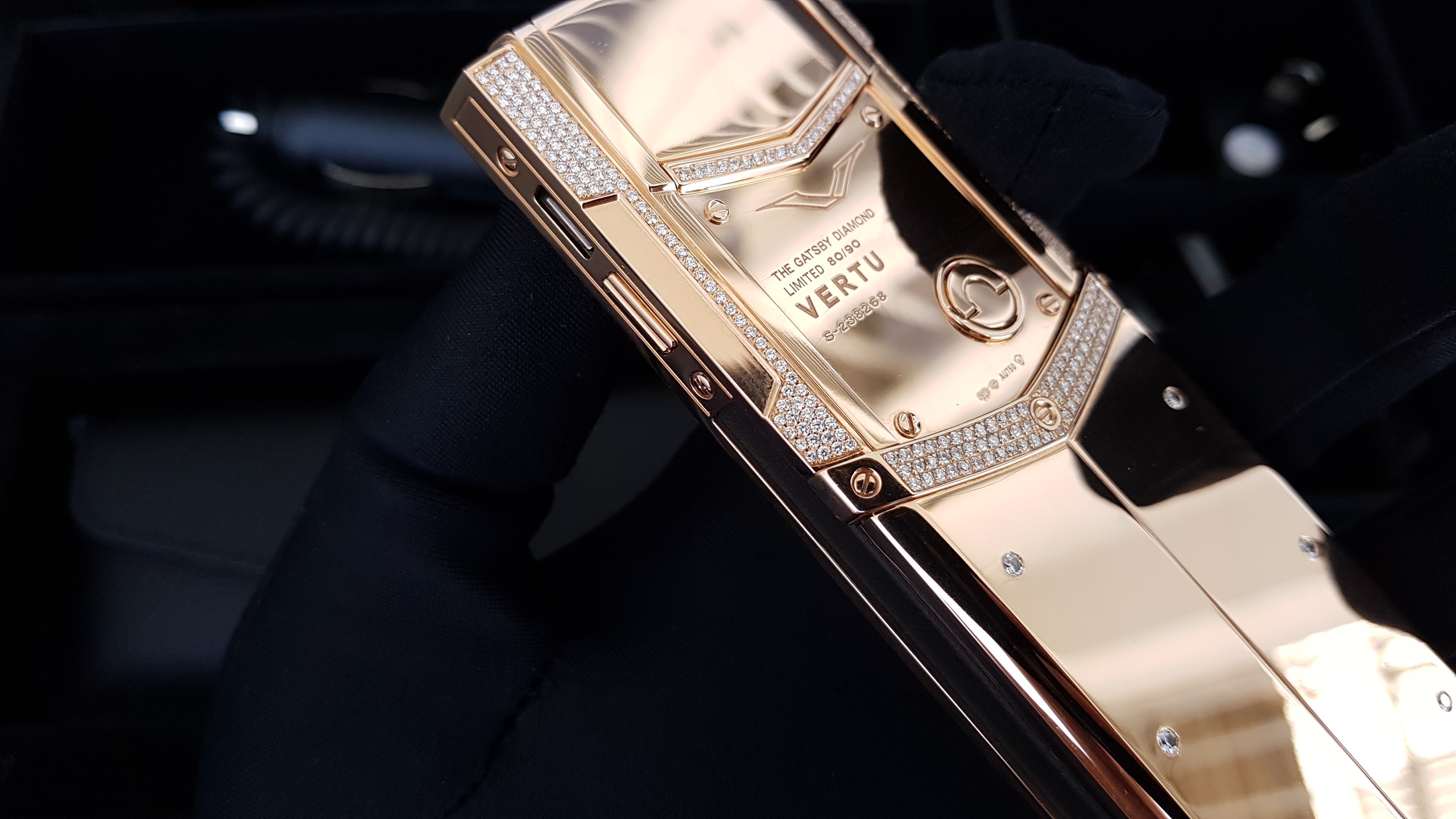 Vertu Signature S Full Gold Mix Diamond | Kỳ Lân