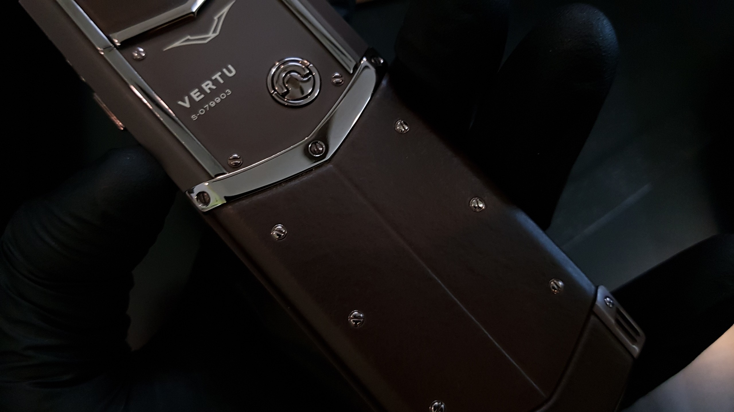 Kỳ Lân Luxury vertu signature s brown02 Vertu Signature S Brown