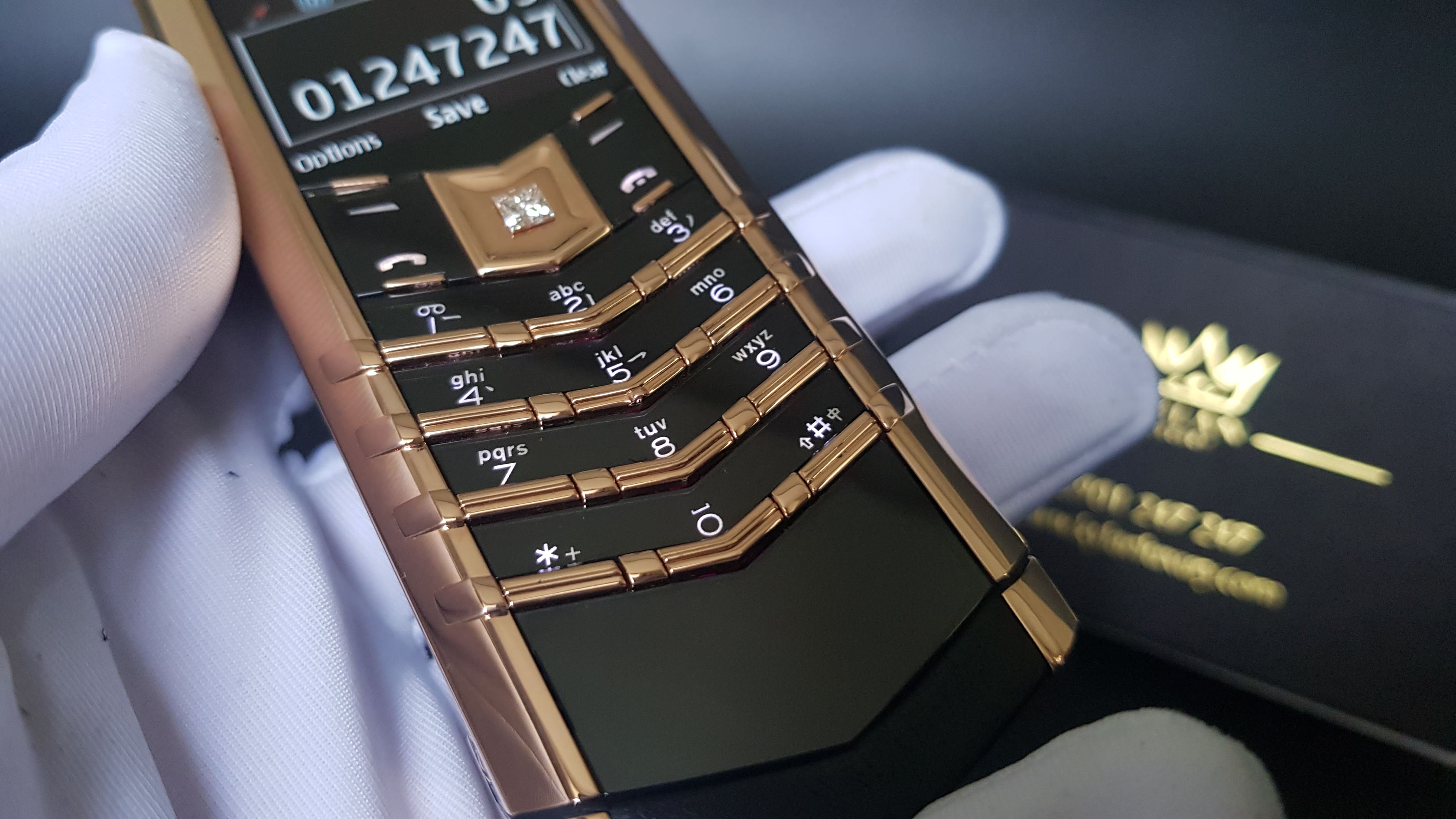 Kỳ Lân Luxury vertu signature s diamond gold 750 9 Vertu Signature S Diamond Gold 750