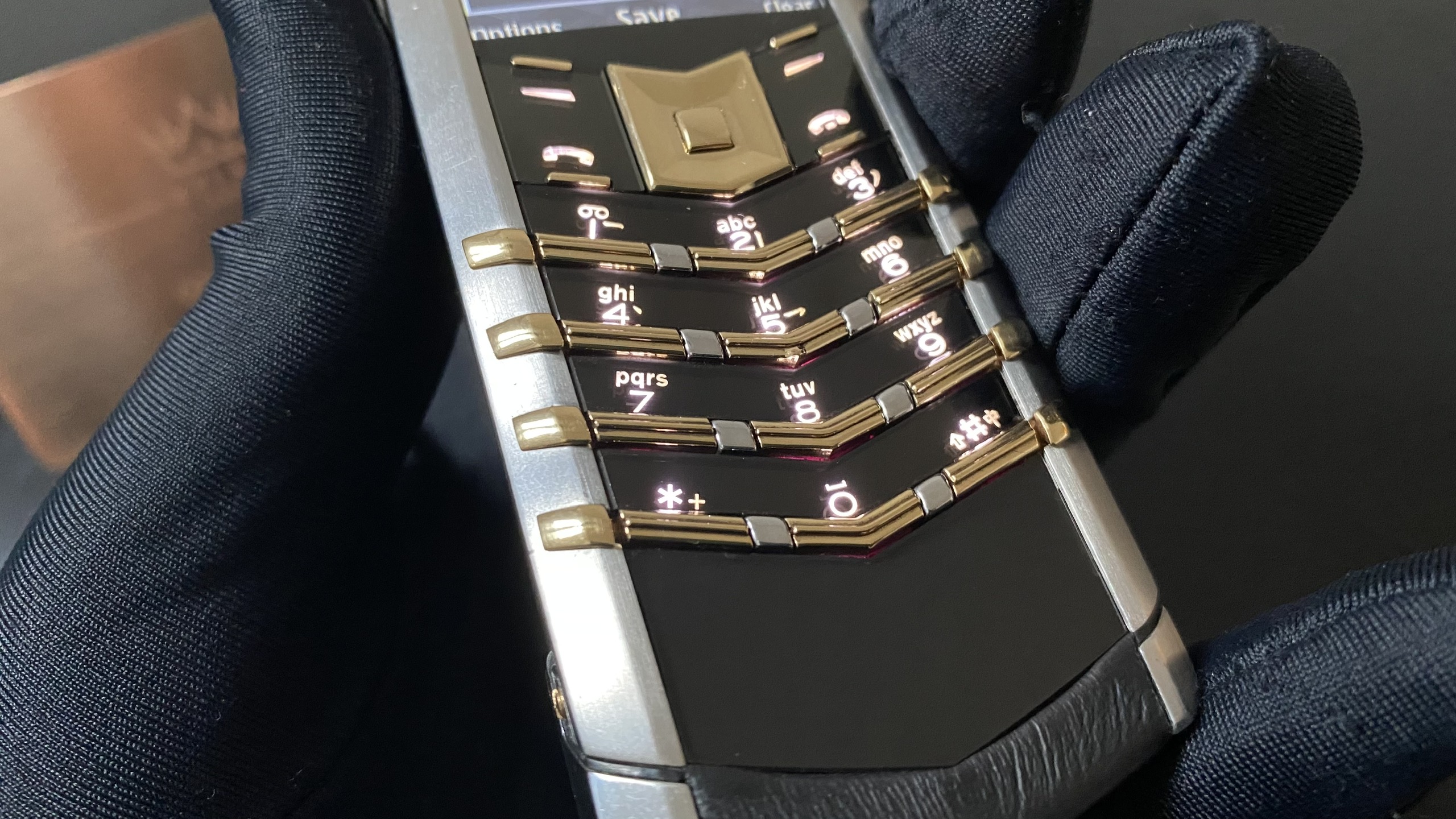 Vertu Signature S Điểm Vàng 10 Kỳ Lân Luxury vertu signature s die m va ng 9 Vertu Signature S Điểm Vàng