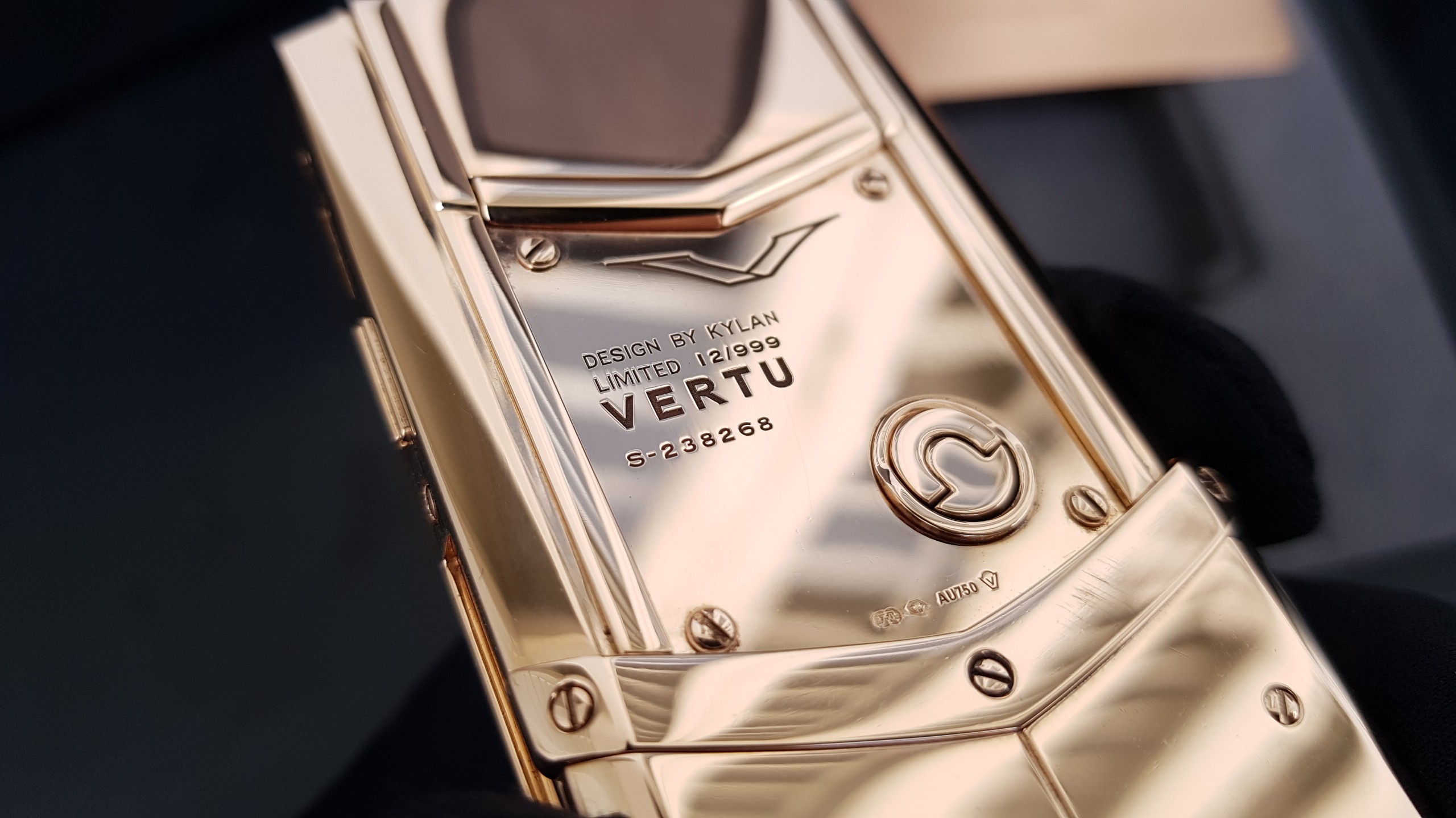 Vertu Signature S Full Gold 18K (Au750) | Kỳ Lân