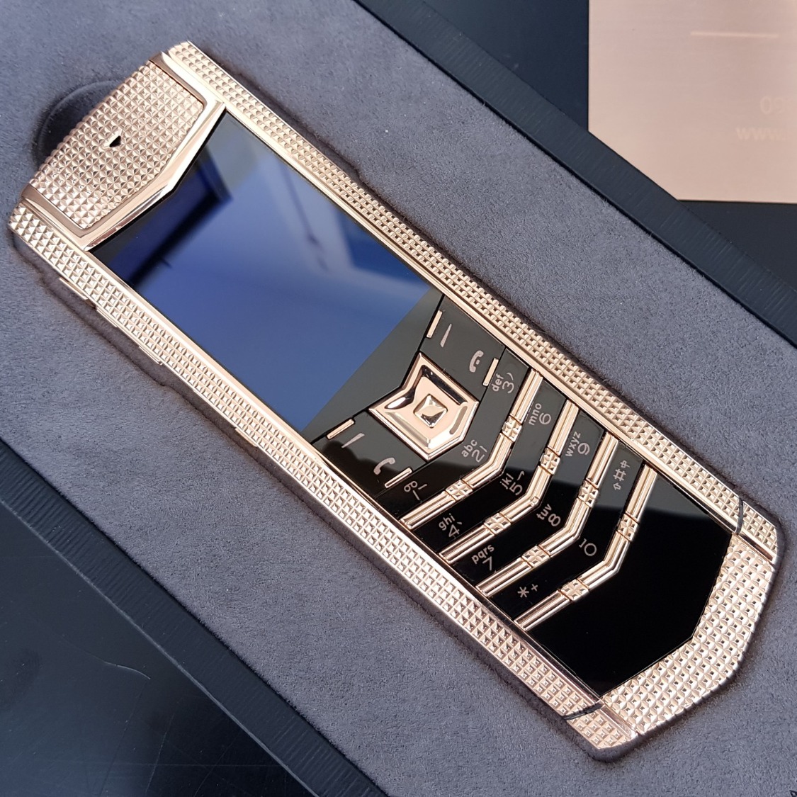 Kỳ Lân Luxury vertu signature s full gold cloud de paris kylanluxury 26 Vertu Signature S Full Gold Clous De Paris