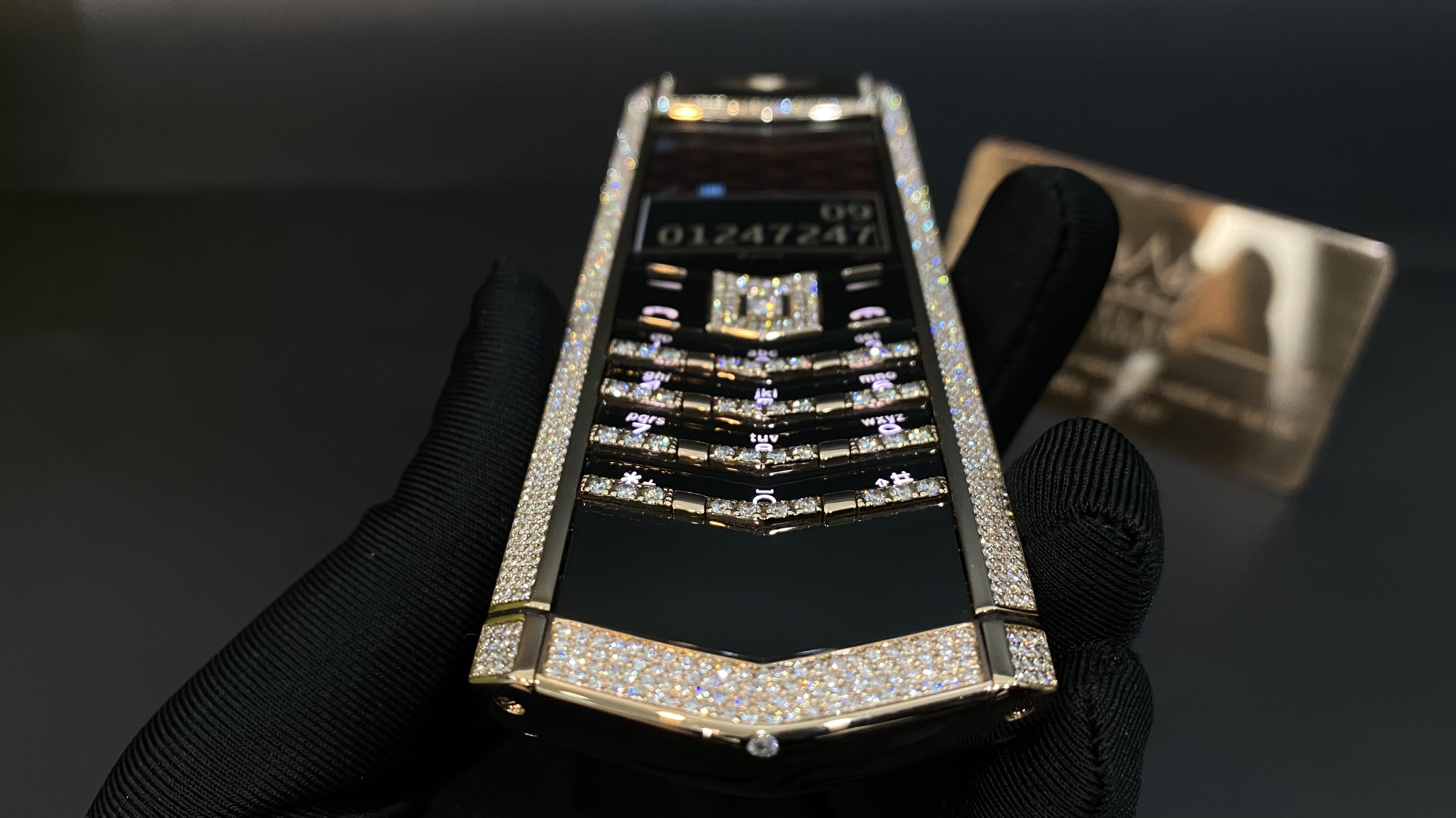 Kỳ Lân Luxury vertu signature s full gold full diamond 1 Vertu Signature S Full Gold Full Diamond