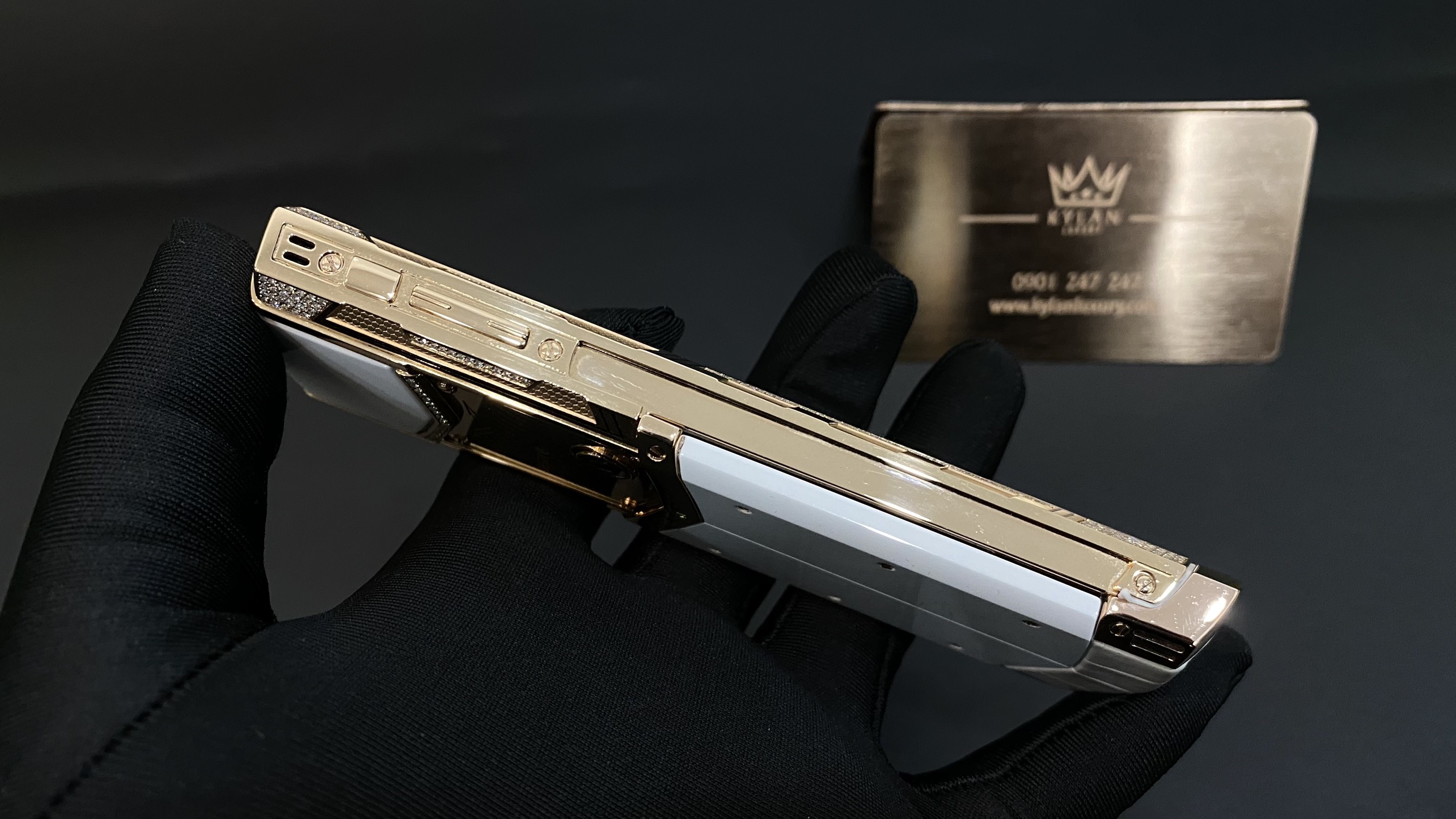 Vertu Signature S Gold Mix Diamond White Alternative 18 Kỳ Lân Luxury vertu signature s full gold full diamond ziczac 20 Vertu Signature S Gold Mix Diamond White Alternative