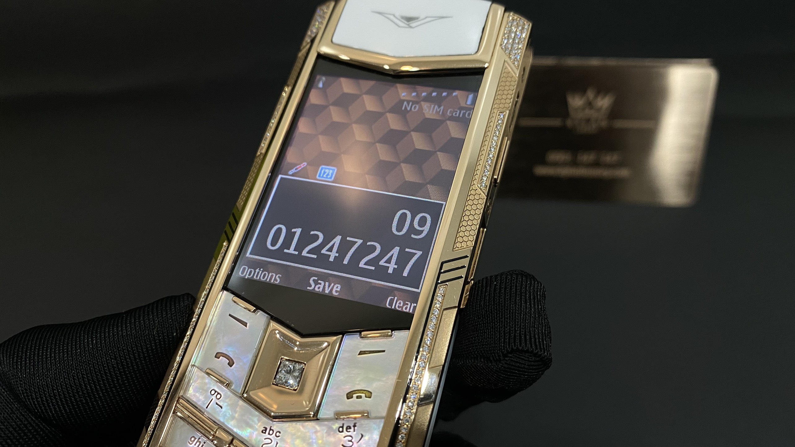 Kỳ Lân Luxury vertu signature s full gold full diamond ziczac 28 Vertu Signature S Gold Mix Diamond White Alternative