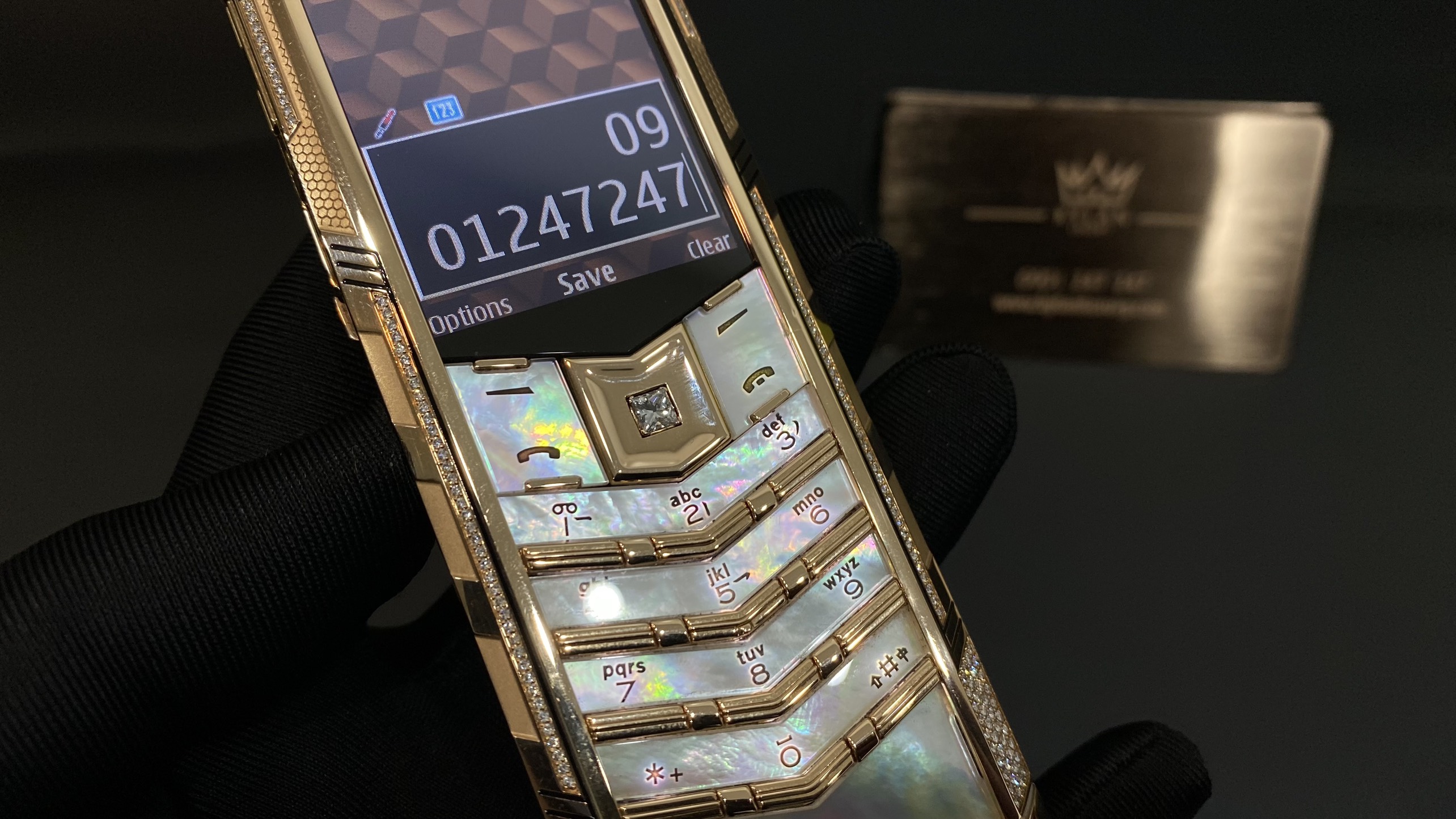 Kỳ Lân Luxury vertu signature s full gold full diamond ziczac 31 Vertu Signature S Gold Mix Diamond White Alternative