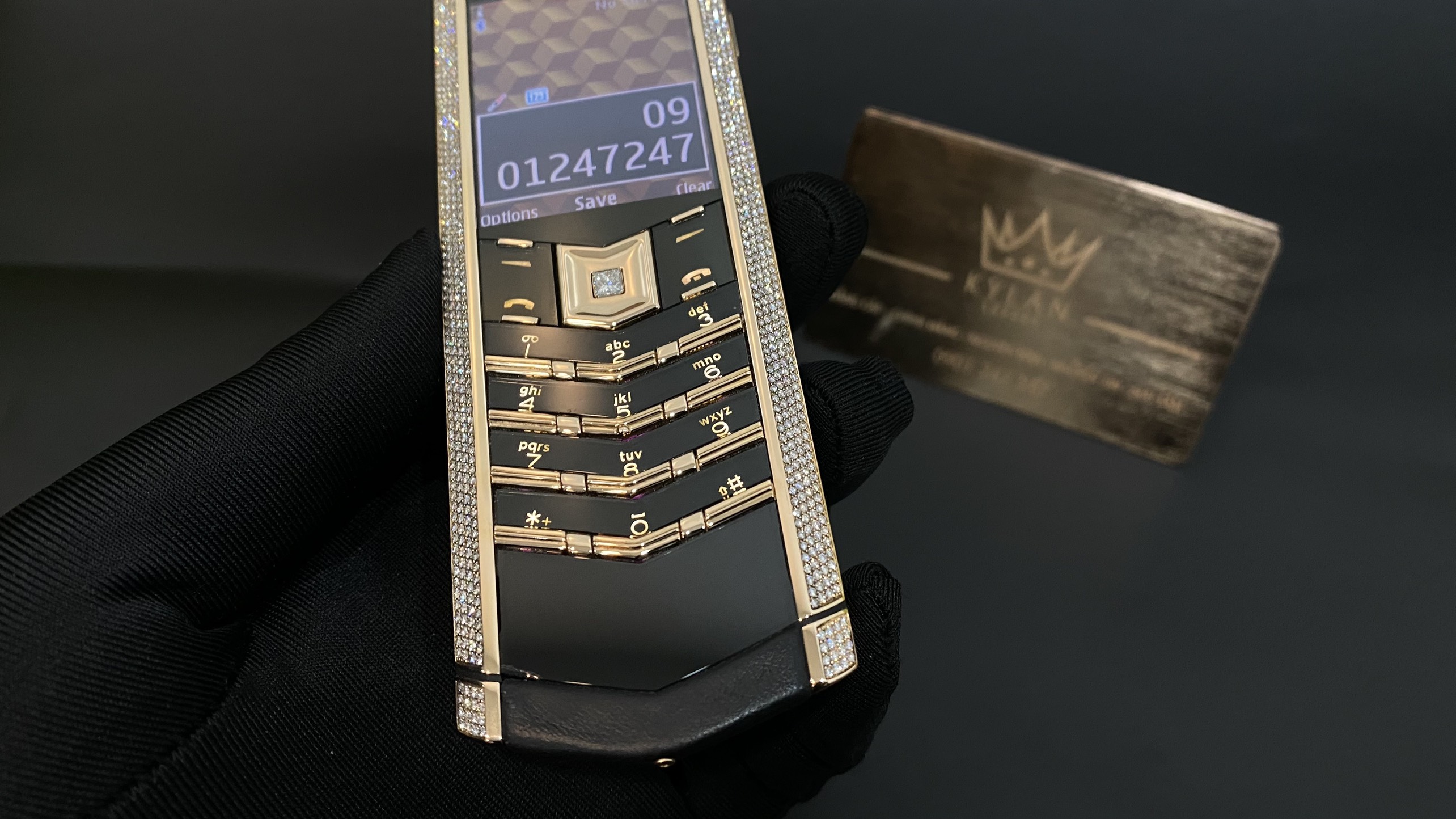 Vertu Signature S Full Gold Mix Diamond 19 Kỳ Lân Luxury vertu signature s full gold mix diamond 25 e034570f 378f 4450 8706 ebe84d07f584 Vertu Signature S Full Gold Mix Diamond