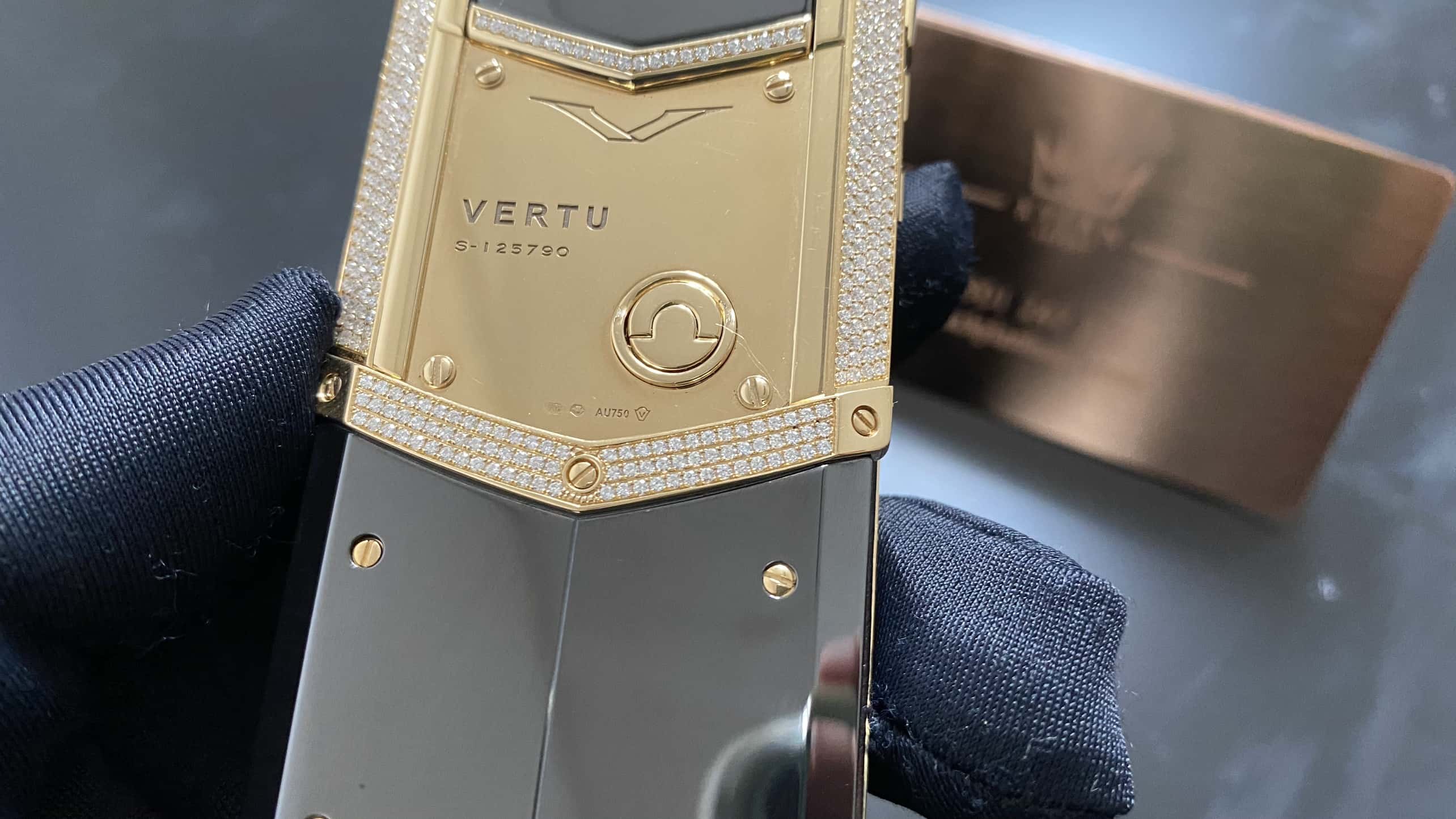 Kỳ Lân Luxury vertu signature s full kim va ng chanh fullbox 24 Vertu Signature S full kim vàng chanh fullbox