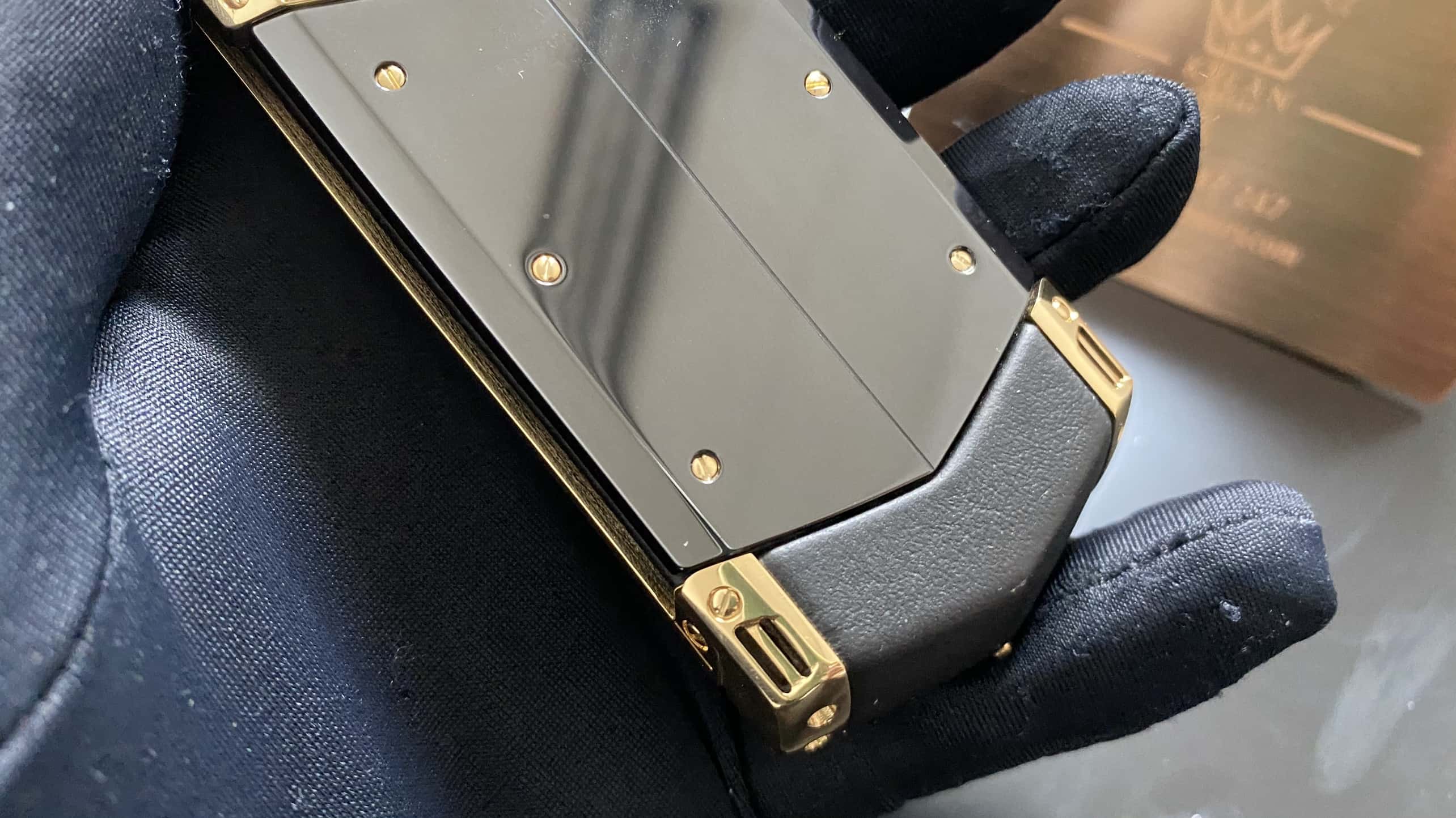 Kỳ Lân Luxury vertu signature s full kim va ng chanh fullbox 26 Vertu Signature S full kim vàng chanh fullbox