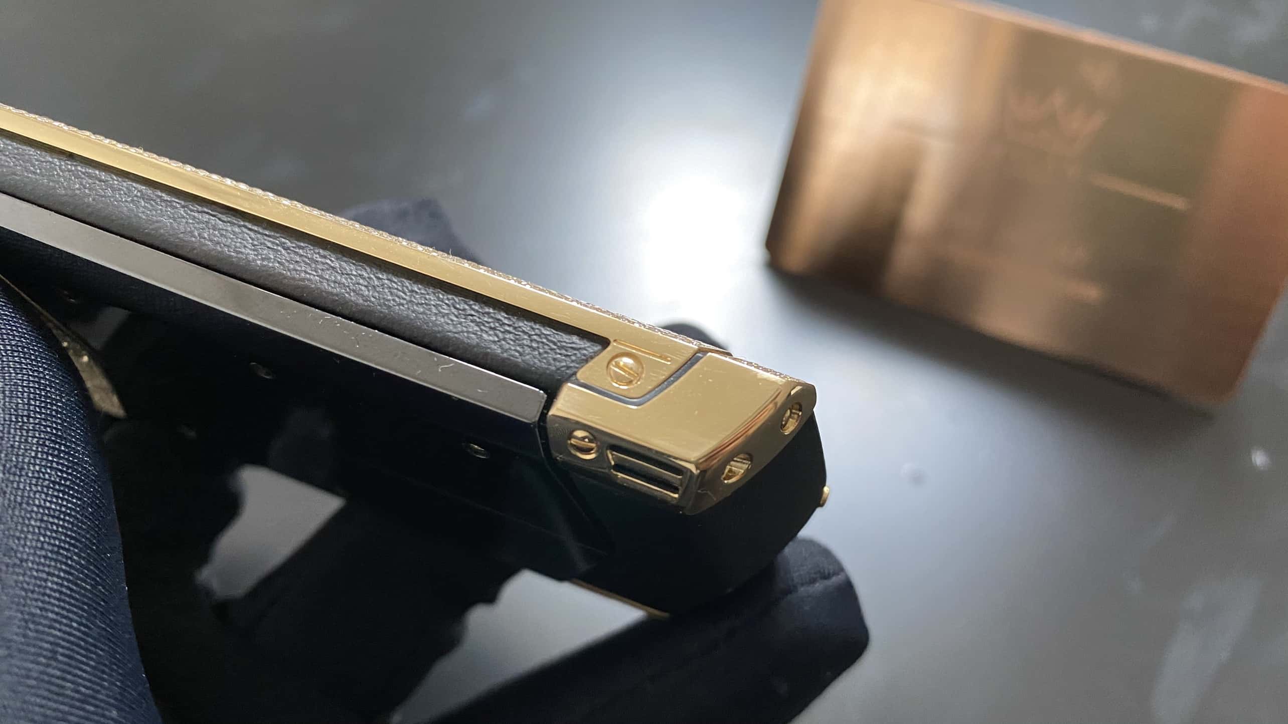 Kỳ Lân Luxury vertu signature s full kim va ng chanh fullbox 29 Vertu Signature S full kim vàng chanh fullbox