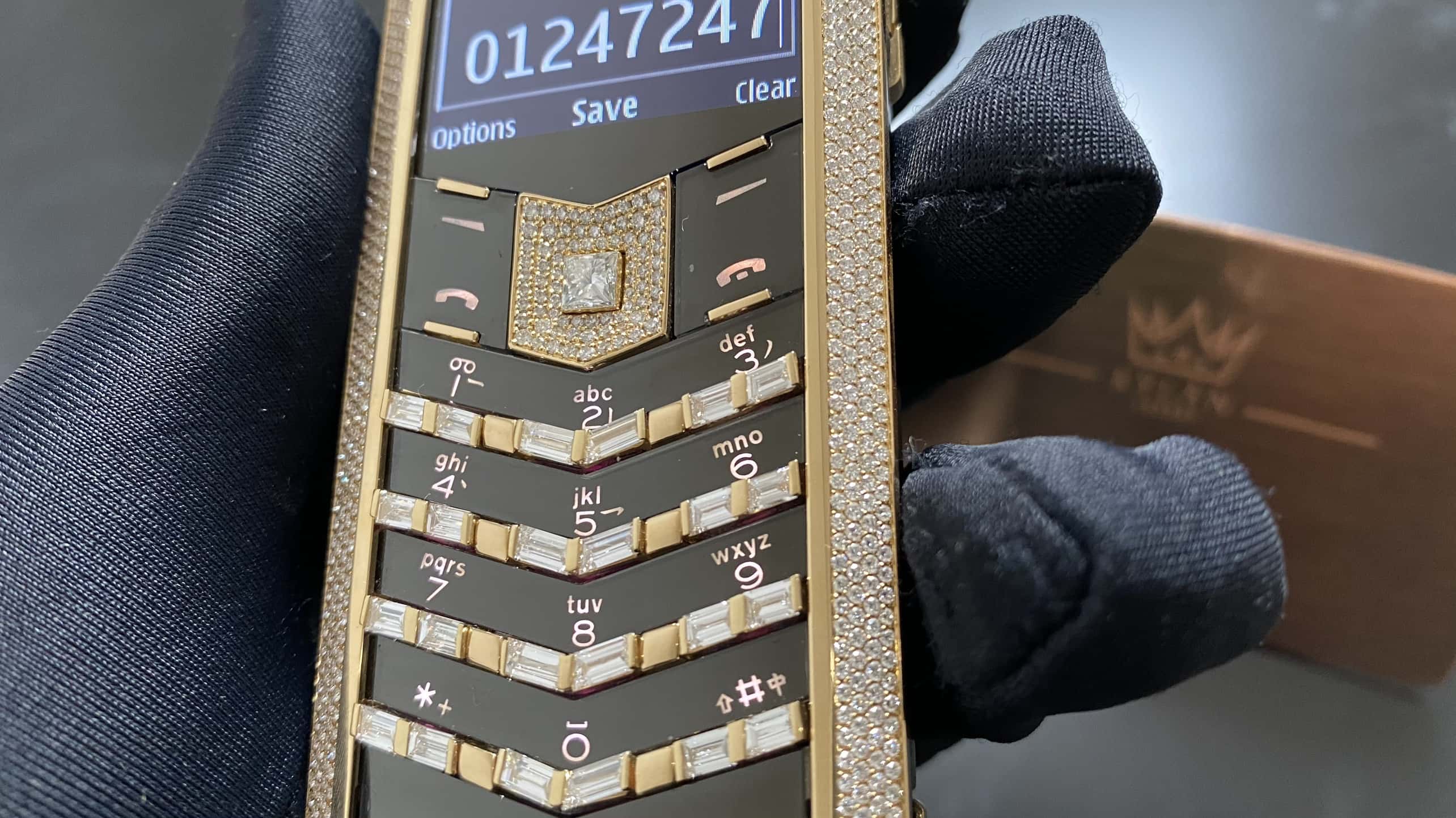 Kỳ Lân Luxury vertu signature s full kim va ng chanh fullbox 40 Vertu Signature S full kim vàng chanh fullbox