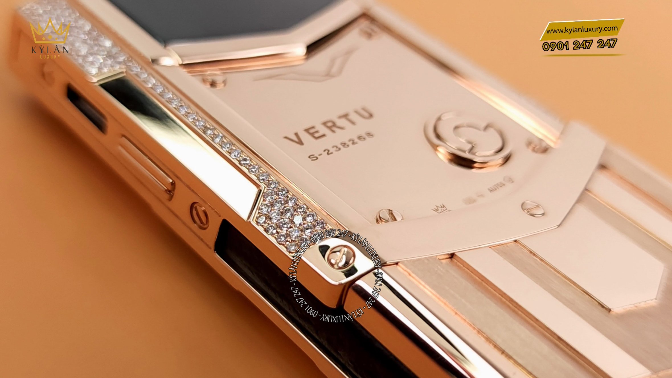 VERTU SIGNATURE S GOLD ZICZAC DIAMOND | Kỳ Lân