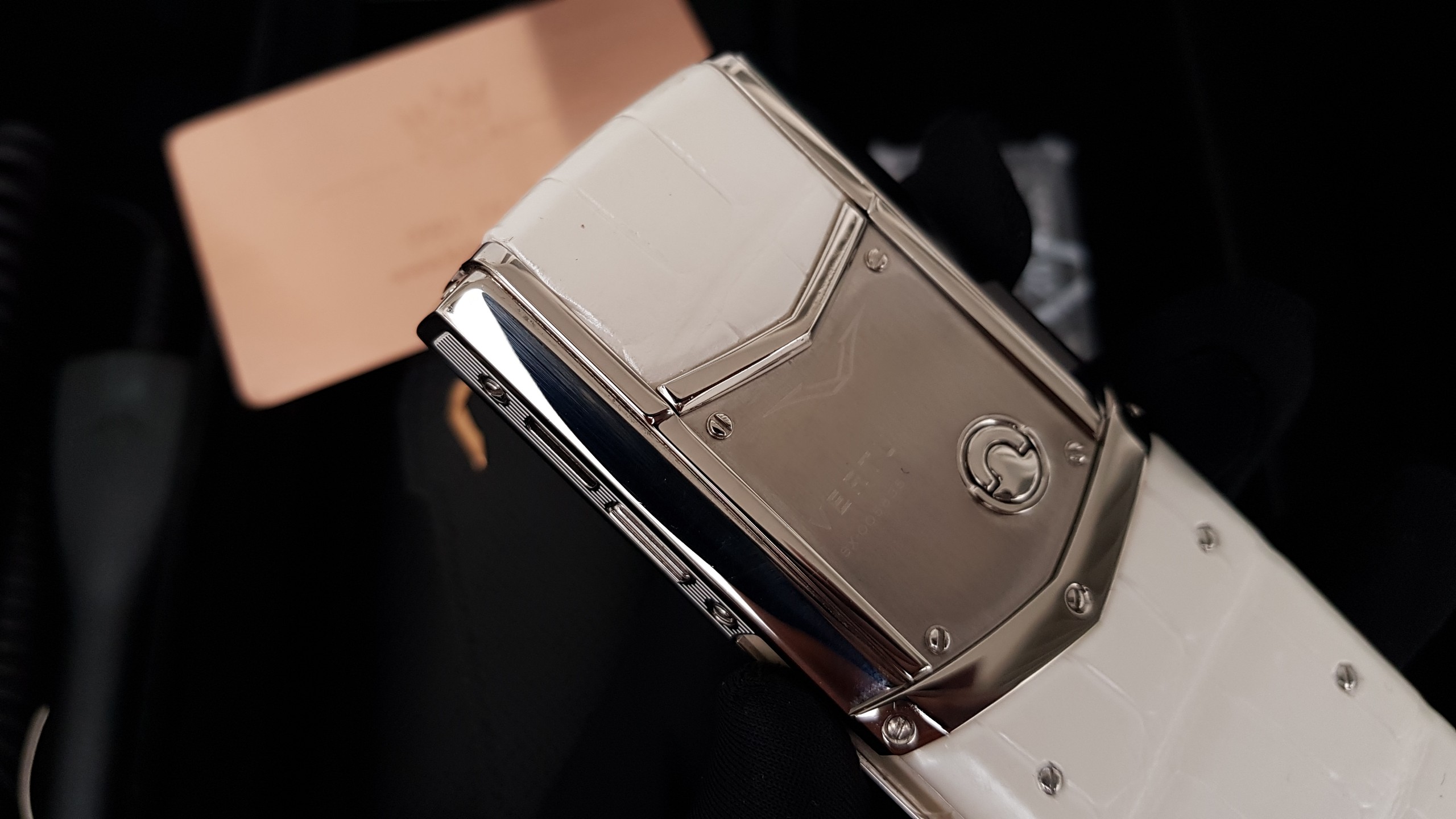 Kỳ Lân Luxury vertu signature s white mother of pearl 15 33658a79 6183 40fa ac5a e63a9ff5ea1e Vertu Signature S White Mother Of Pearl