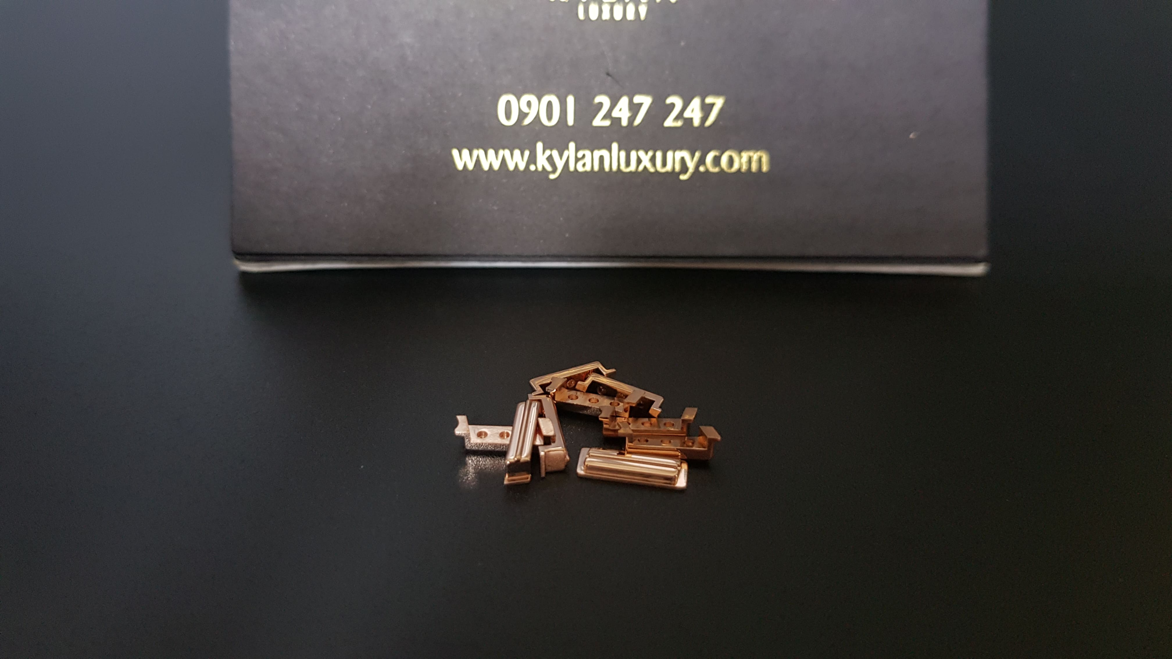 Kỳ Lân Luxury vo vertu signature s vang hong 32 Vỏ Vertu vàng khối 18k - Vàng 750 hồng