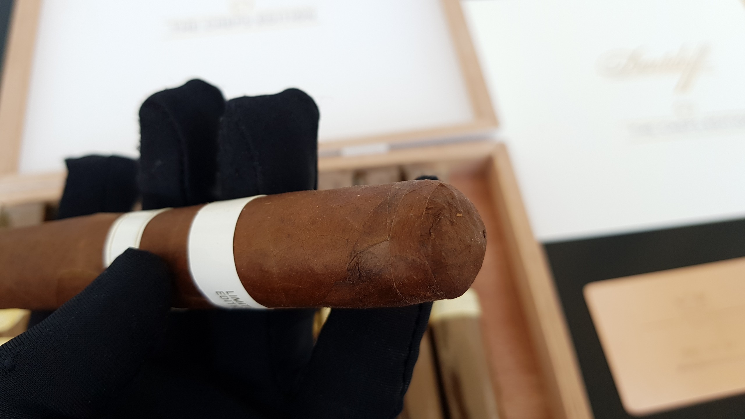 Kỳ Lân Luxury xi ga davidoff ba n ki nie m 50 na m 14 Xì gà Davidoff Chef's Edition 50th Anniversary - Cigar của thượng lưu