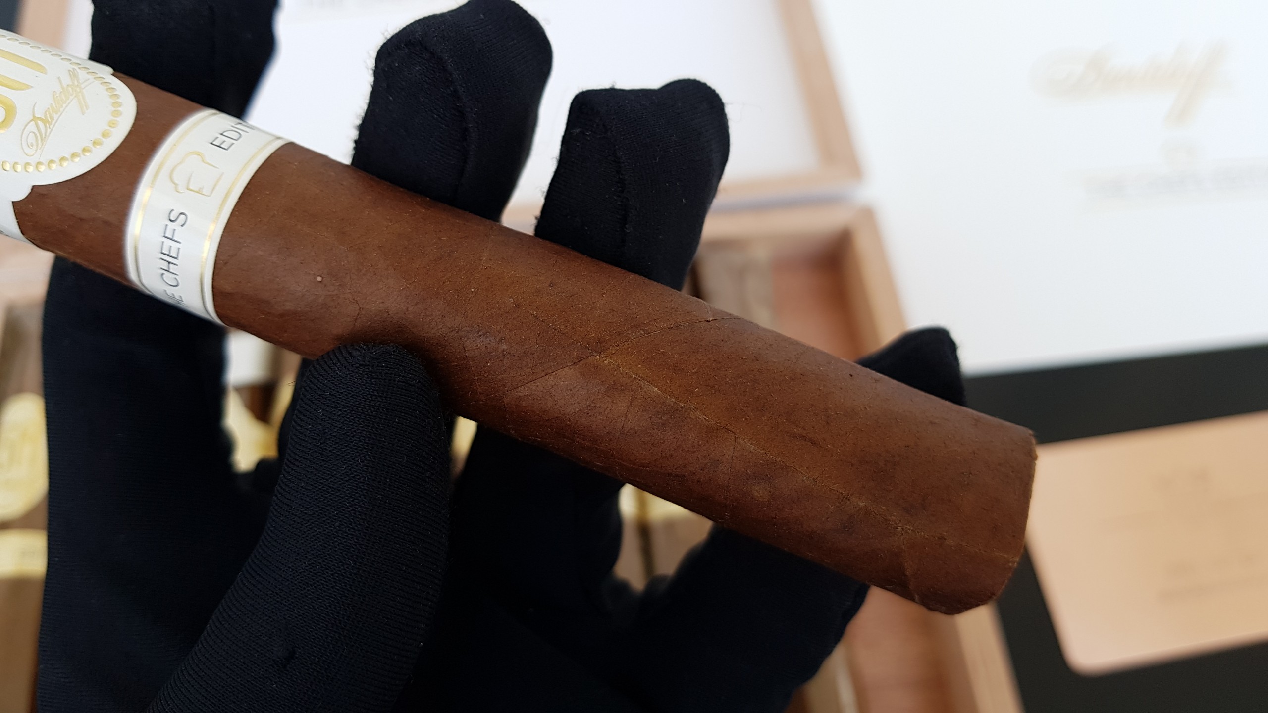 Kỳ Lân Luxury xi ga davidoff ba n ki nie m 50 na m 17 Xì gà Davidoff Chef's Edition 50th Anniversary - Cigar của thượng lưu