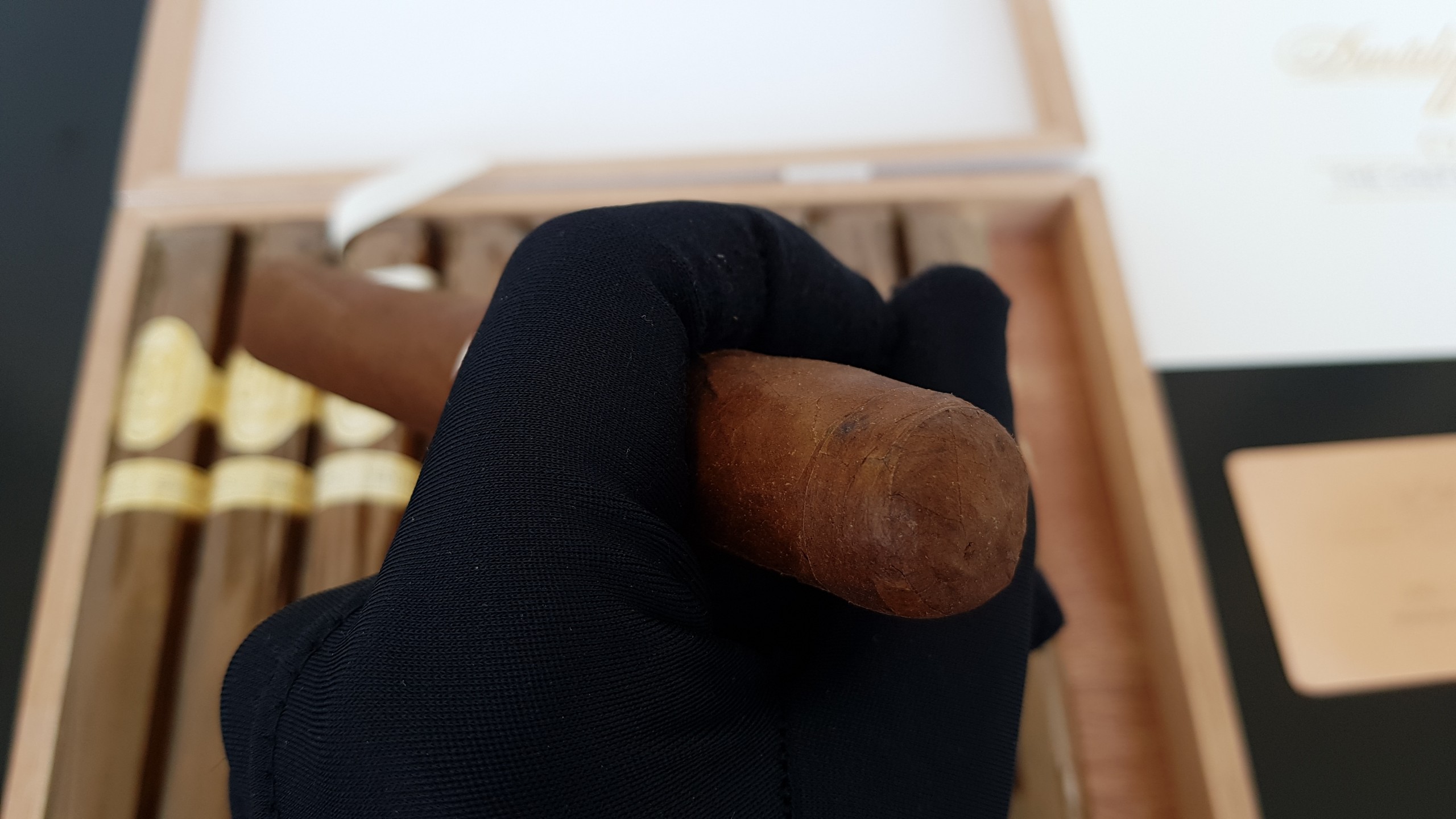 Kỳ Lân Luxury xi ga davidoff ba n ki nie m 50 na m 19 Xì gà Davidoff Chef's Edition 50th Anniversary - Cigar của thượng lưu