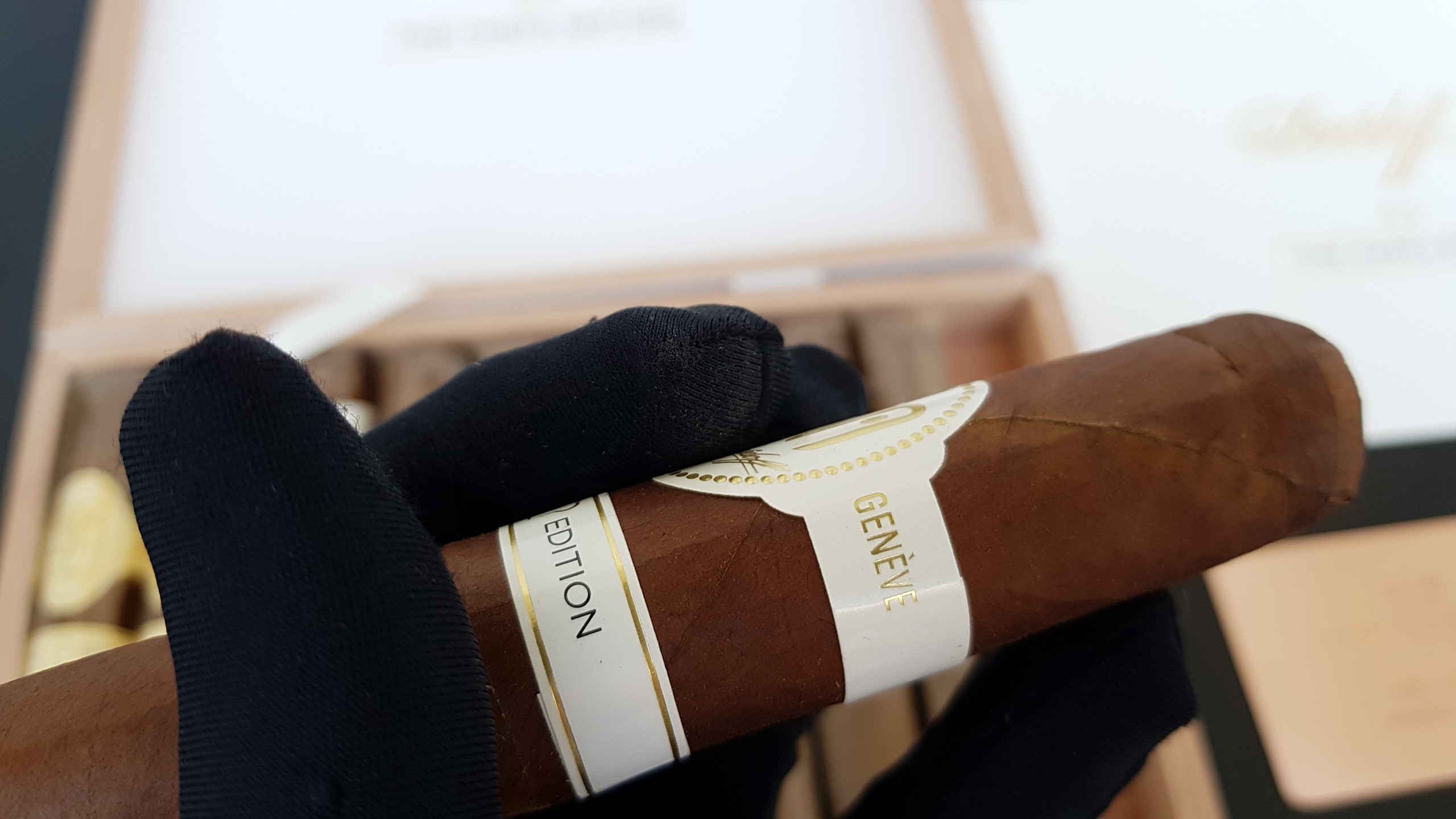 Kỳ Lân Luxury xi ga davidoff ba n ki nie m 50 na m 27 Xì gà Davidoff Chef's Edition 50th Anniversary - Cigar của thượng lưu