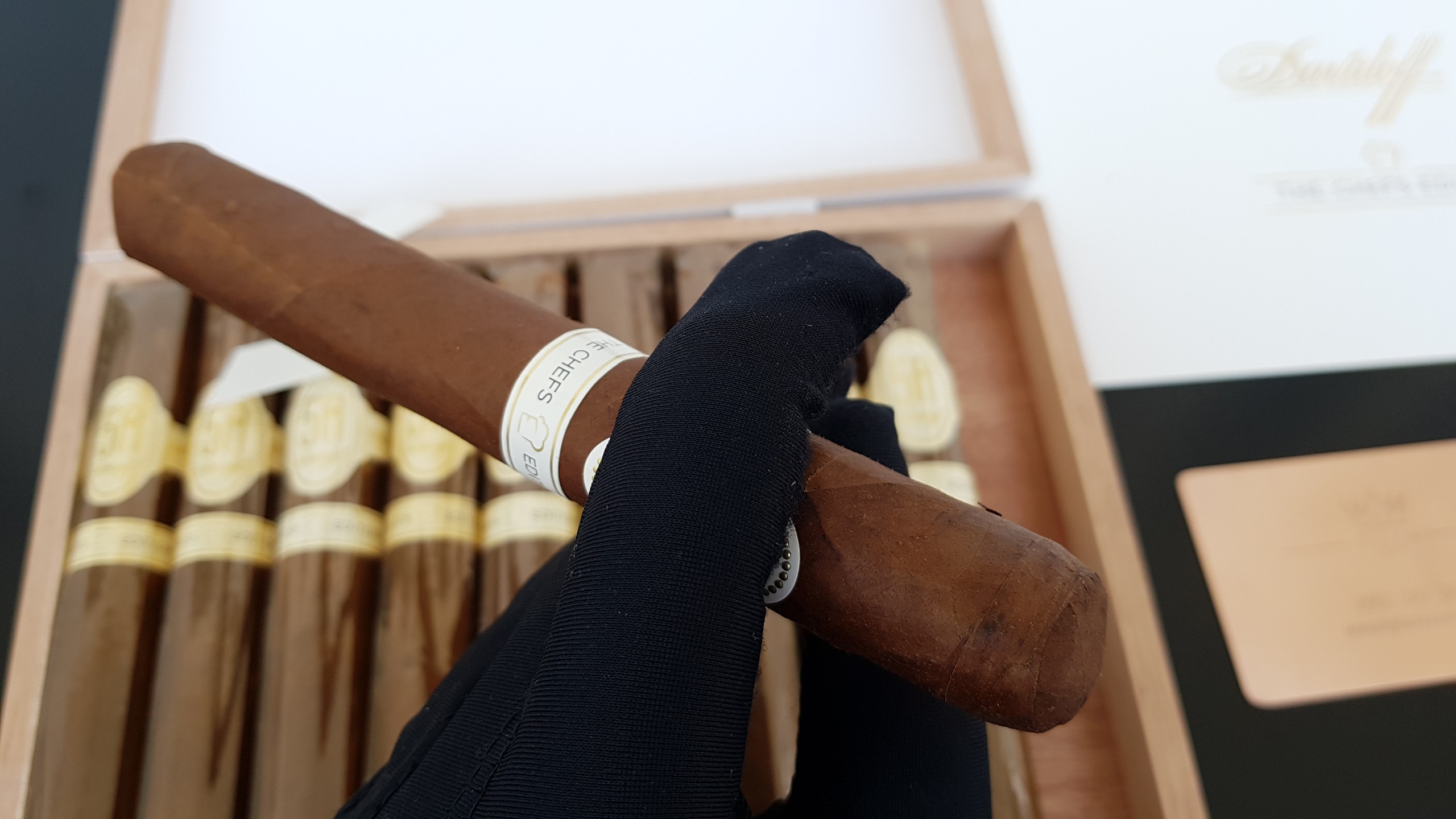 Kỳ Lân Luxury xi ga davidoff ba n ki nie m 50 na m 31 Xì gà Davidoff Chef's Edition 50th Anniversary - Cigar của thượng lưu