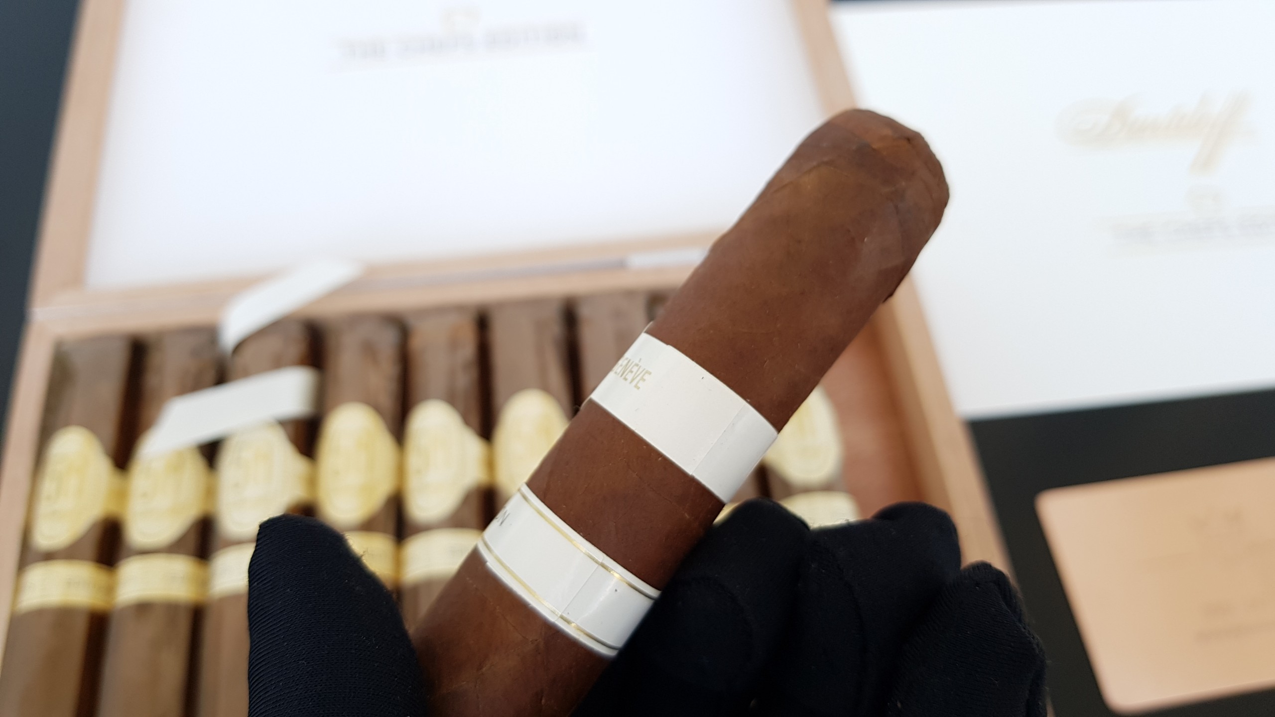 Kỳ Lân Luxury xi ga davidoff ba n ki nie m 50 na m 35 Xì gà Davidoff Chef's Edition 50th Anniversary - Cigar của thượng lưu