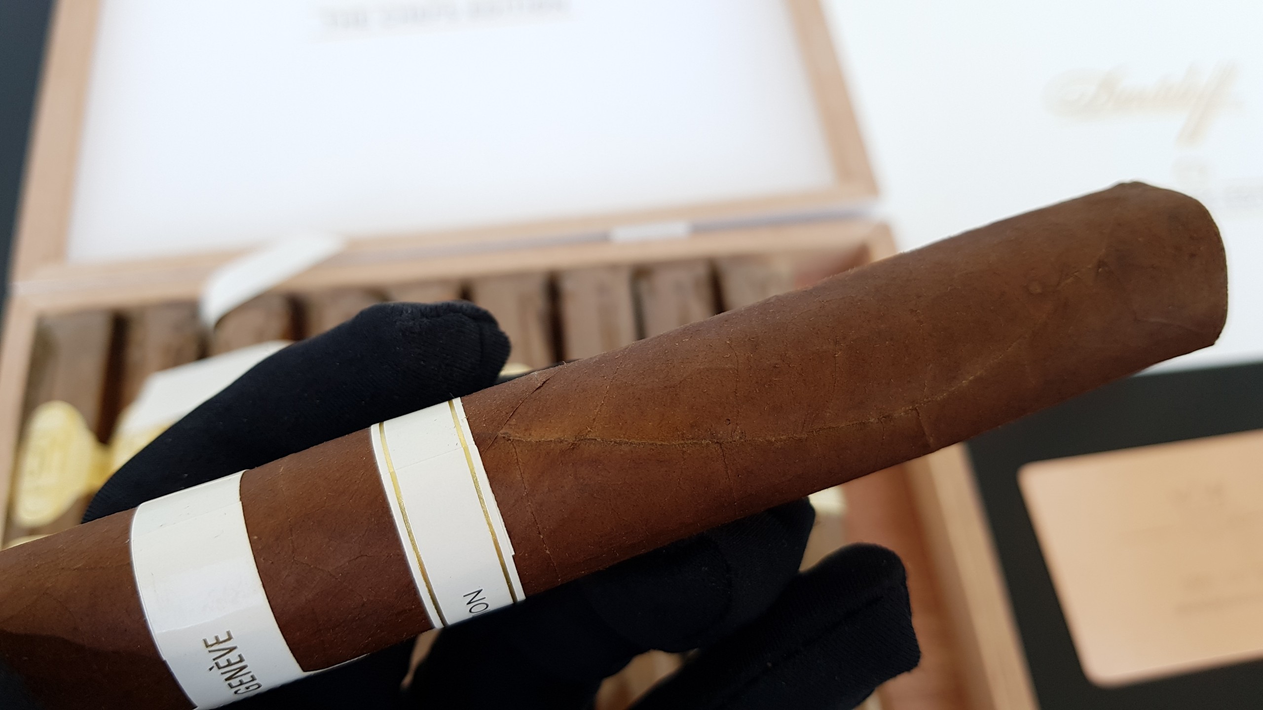 Kỳ Lân Luxury xi ga davidoff ba n ki nie m 50 na m 36 Xì gà Davidoff Chef's Edition 50th Anniversary - Cigar của thượng lưu