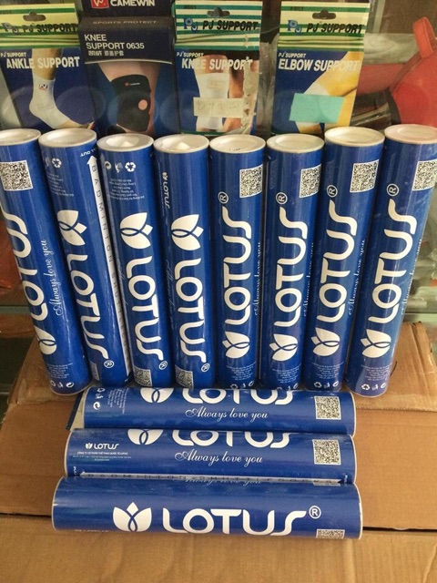 Hộp Cầu Lông Lotus LS-20 Chơi Trong Nhà với tốc độ 75/76/77 ổn định