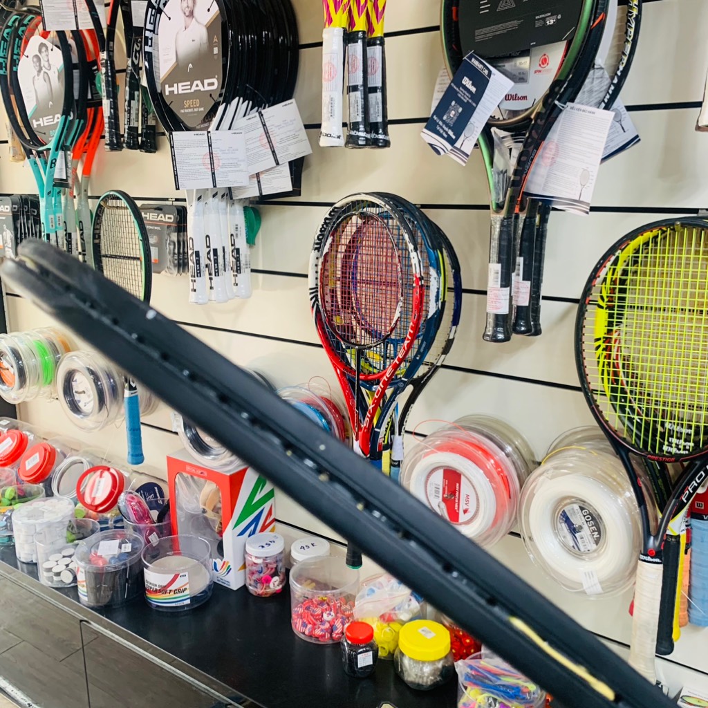 Vợt Tennis Cũ Wilson Pro Staff V13 97L (290gr)