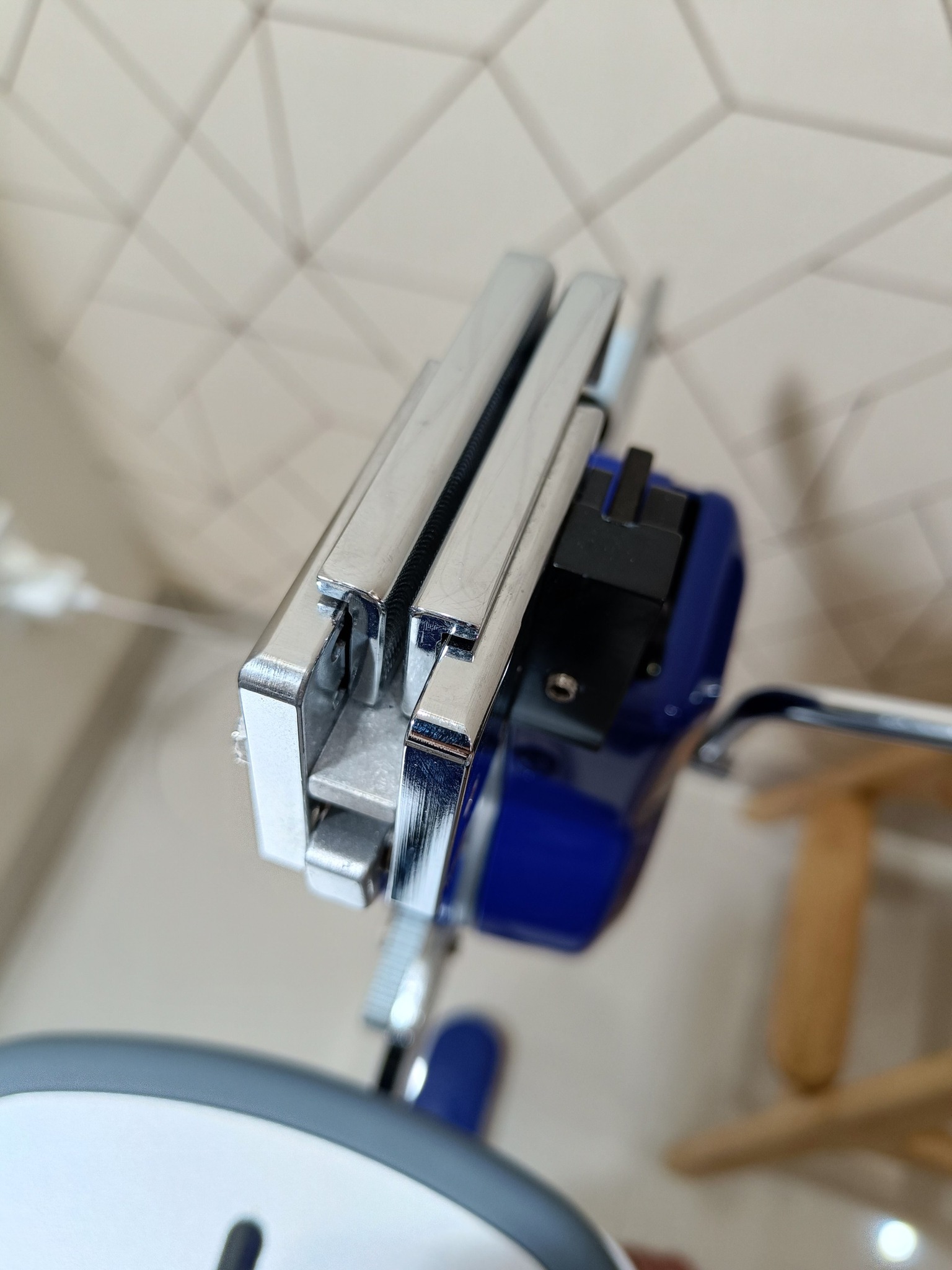 Máy Căng Vợt Victor VM 2000S Năm 2024