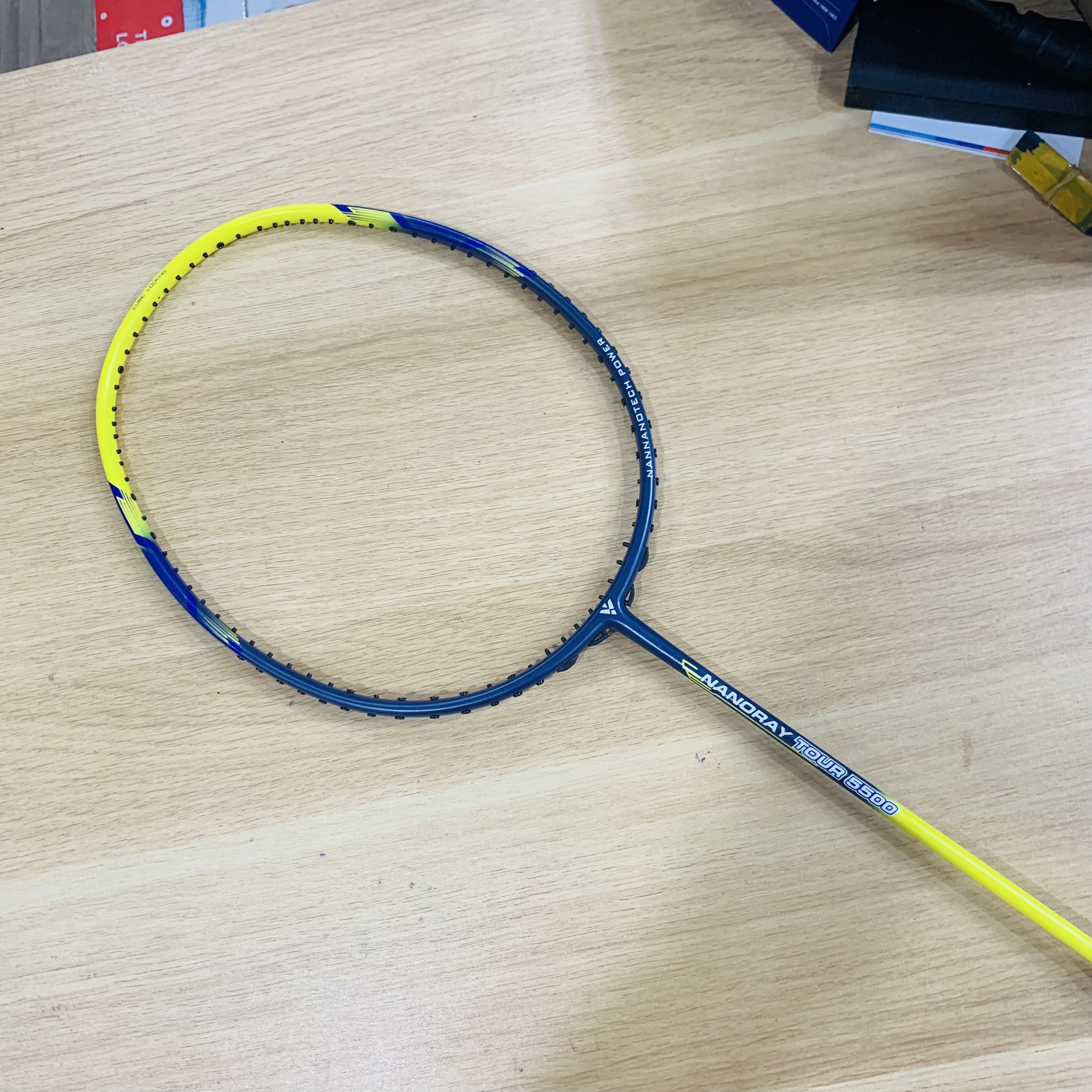 Vợt cầu lông Vicleo Nanoray Tour 5500