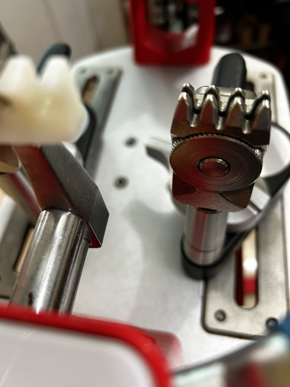 Máy Căng Vợt Cơ Lining M708 Cũ 90% | Giá chỉ từ 2x.Tr