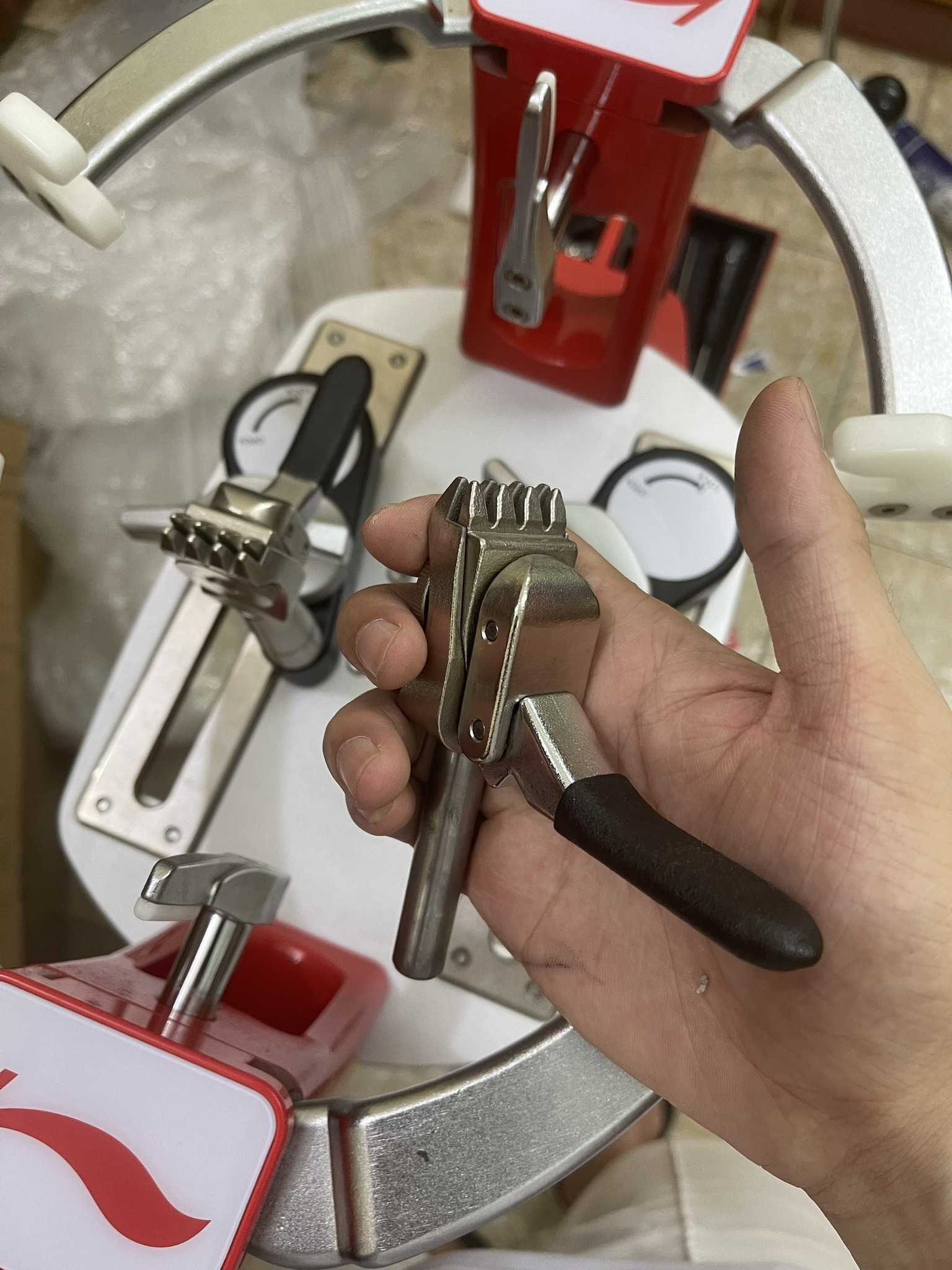 Máy Căng Vợt Cơ Lining M708 Cũ 99% | Giá gần 3x.Tr