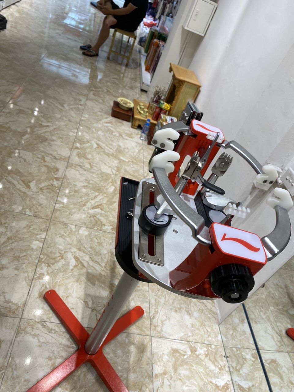 Máy Căng Vợt Cơ Lining M708 Cũ 99% | Giá gần 3x.Tr