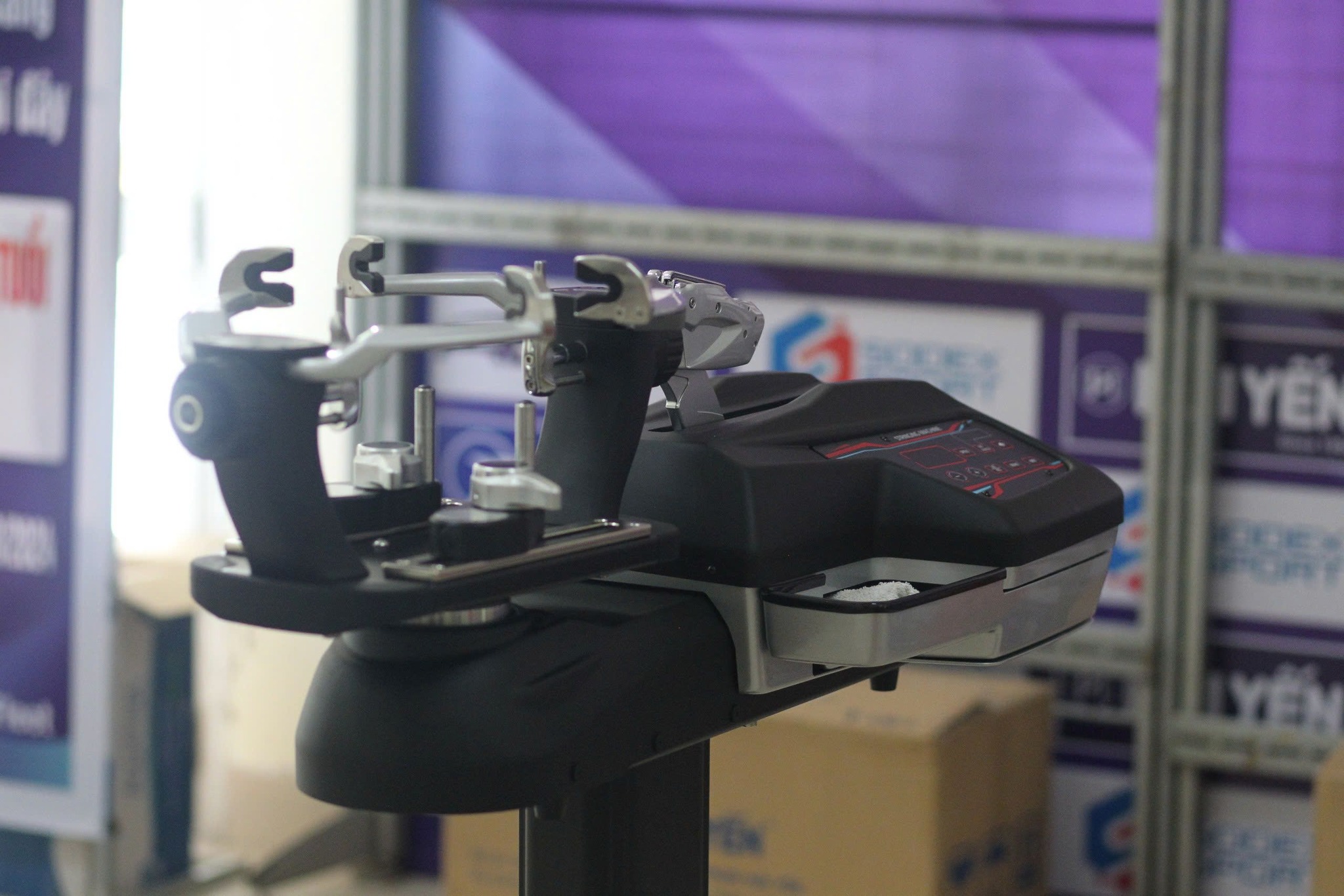 Máy Căng Dây Cước Vợt Cầu Lông Điện Tử | PRO String BP-470