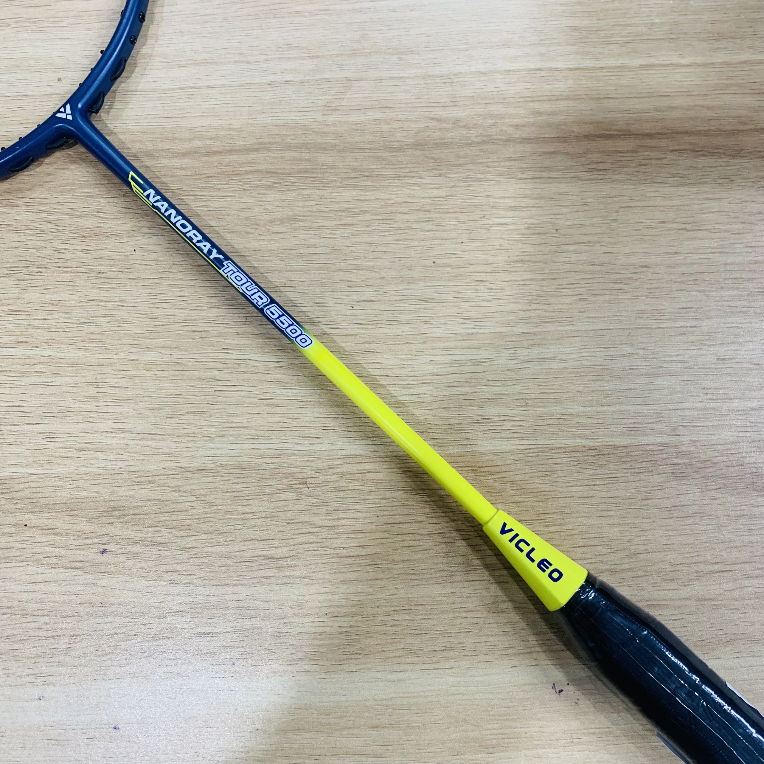 Vợt cầu lông Vicleo Nanoray Tour 5500