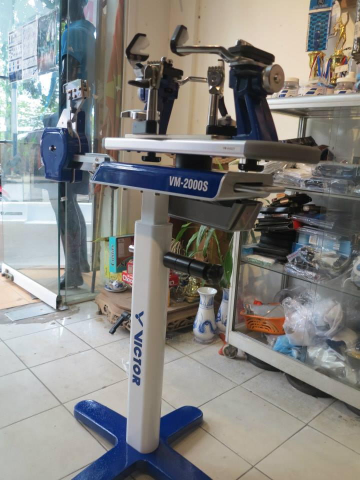 Máy Cơ Căng Vợt Cầu Lông & Tennis Victor VM-2000S (Năm 2021 – 2022)