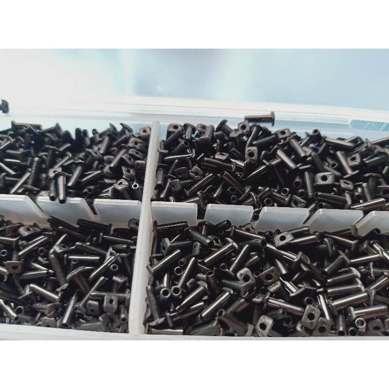 Hộp Gen Vợt Cầu Lông Lining  (Gen Vuông)