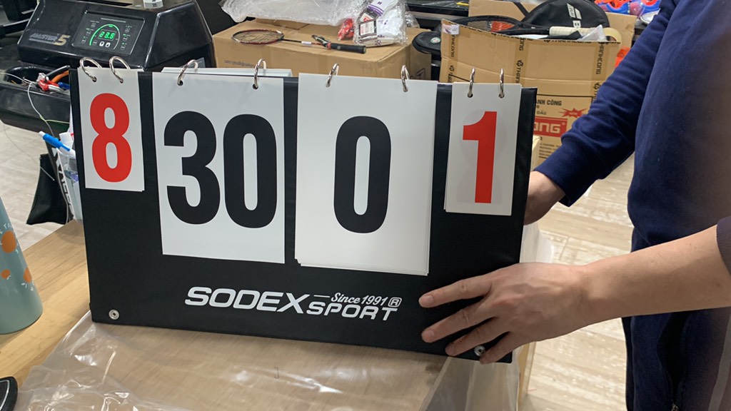 Bẳng điểm lật tay để bàn