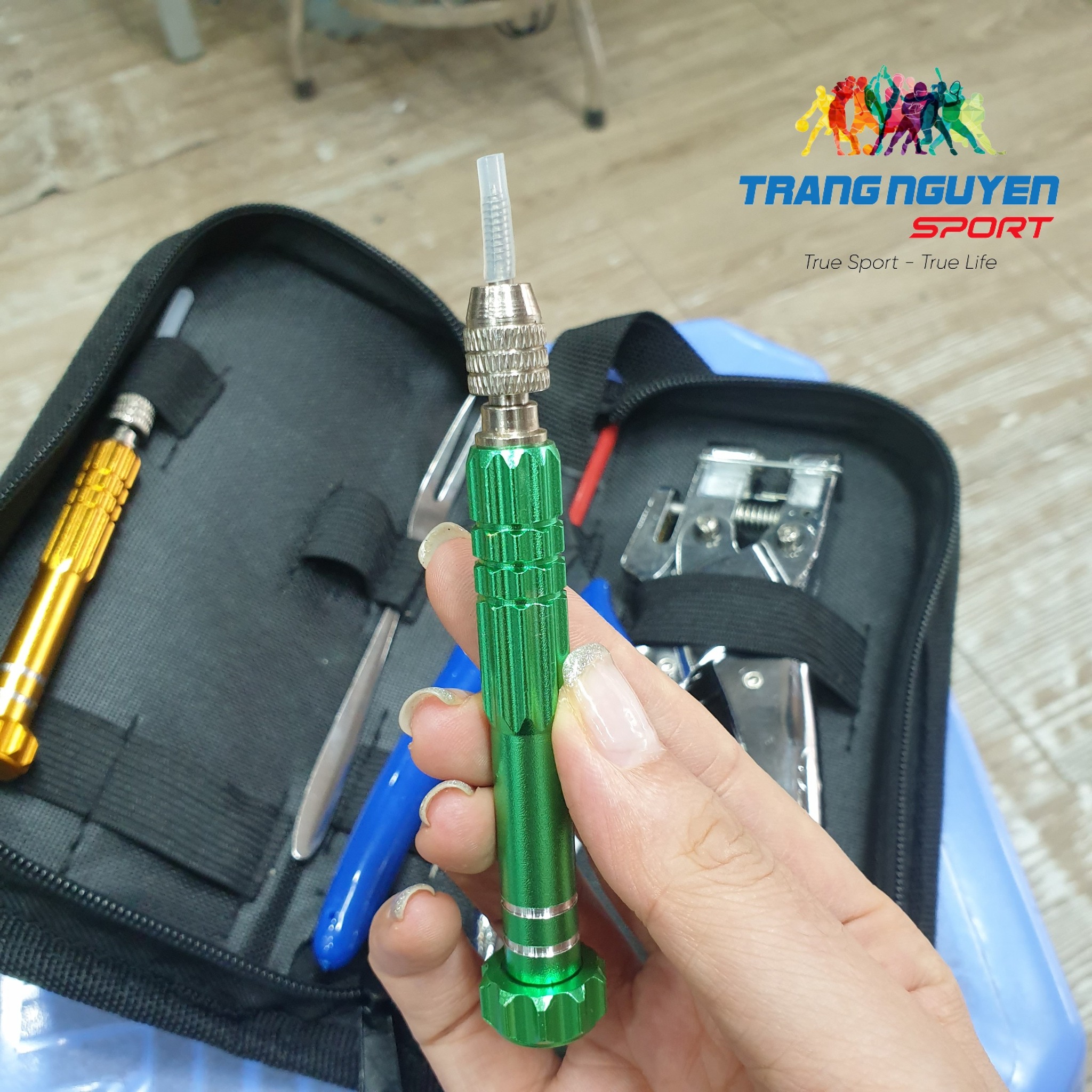 Kìm Loe Gen Vợt Cầu Lông | Bộ dụng cụ 7 món giá chỉ từ 450k