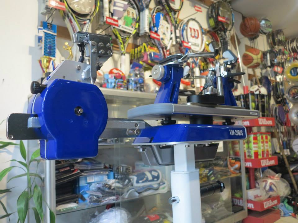 Máy Cơ Căng Vợt Cầu Lông & Tennis Victor VM-2000S (Năm 2021 – 2022)