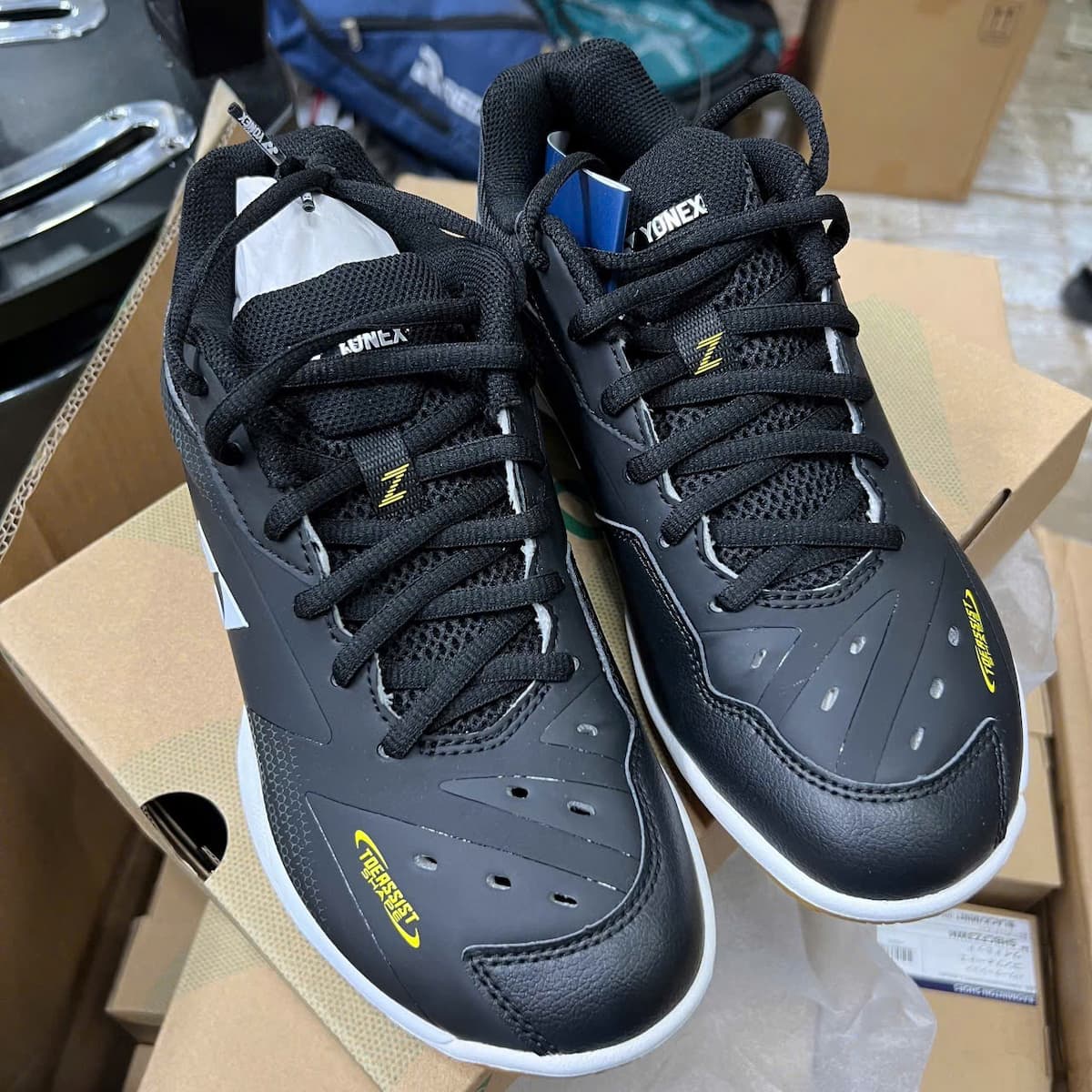 Giày Cầu Lông Yonex 65Z3 Đen | SHB65Z3M Hàng Chính Hãng