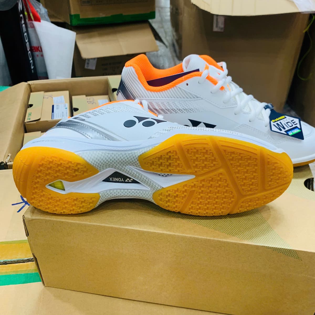 Giày Cầu Lông Yonex 65Z3 Trắng Cam | SHB65Z3W Hàng Chính Hãng