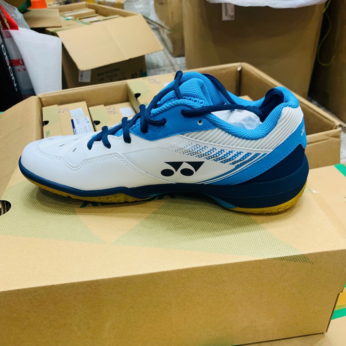 Giày Cầu Lông Yonex 65Z3 Trắng Xanh | SHB65Z3M Hàng Chính Hãng