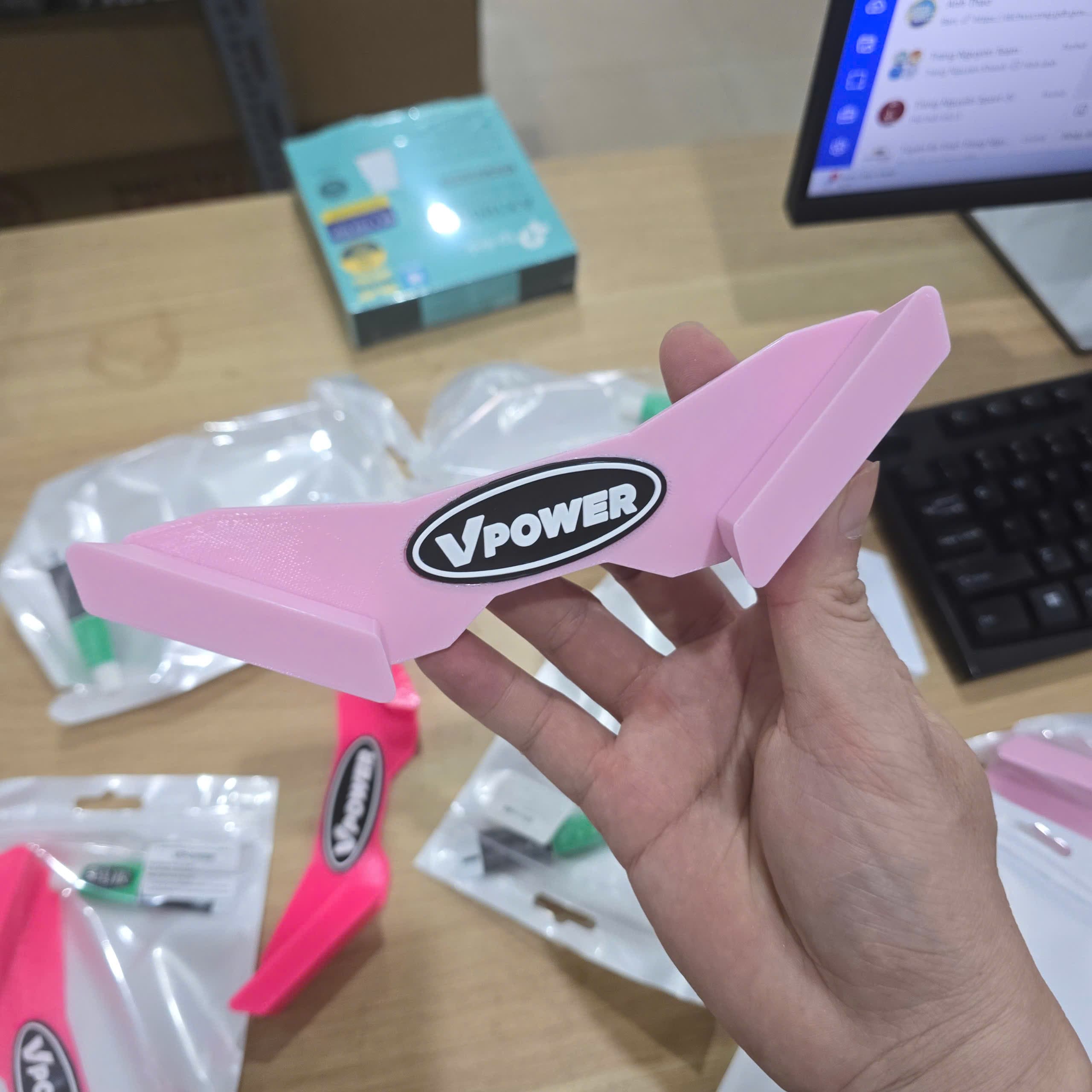 Móc Treo Vợt Typti V-Power | Phụ Kiện Trưng Bày | Trang Nguyên