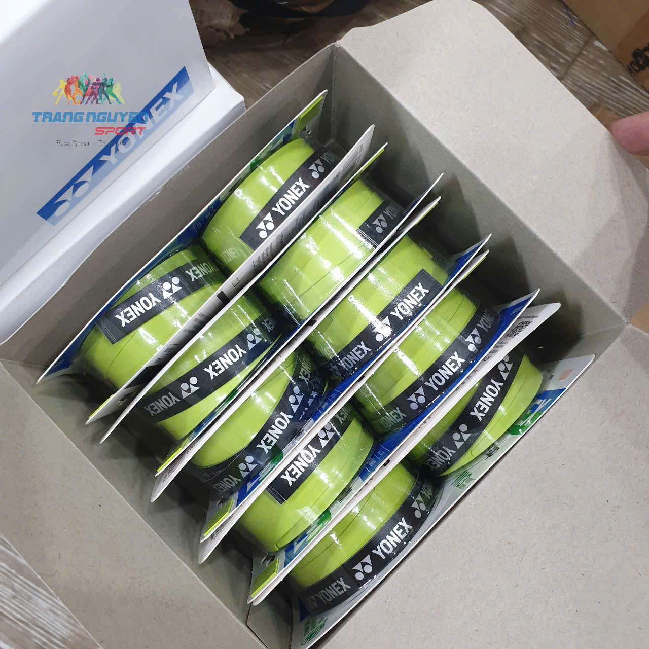 Hộp 10 Vỷ Cuốn Cán Vợt Yonex AC102EX | Màu Xanh Cốm